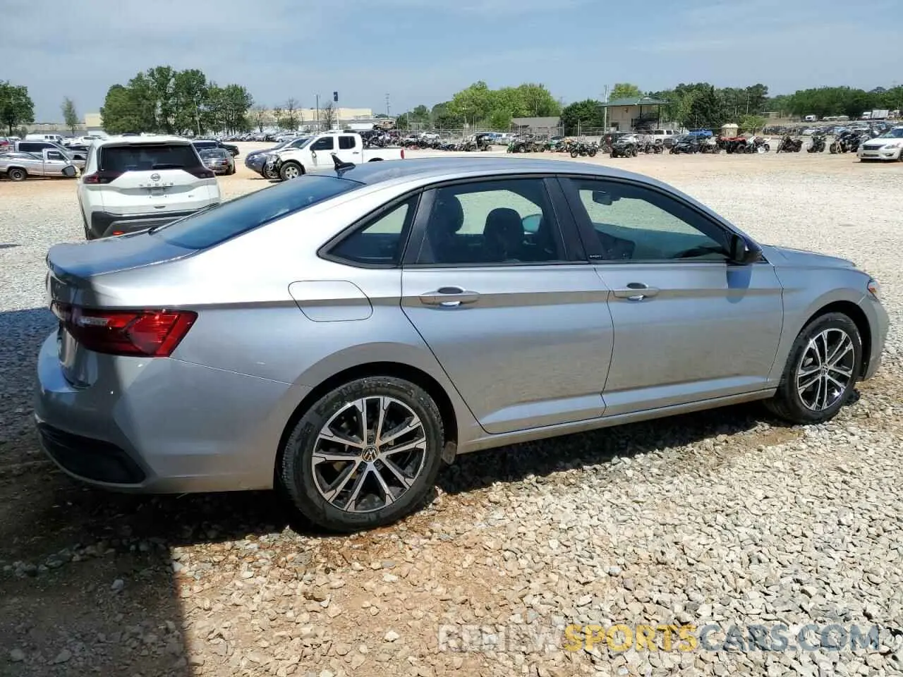 3 fotografías del automóvil dañado 3VWBM7BU7RM083875 VOLKSWAGEN JETTA 2024