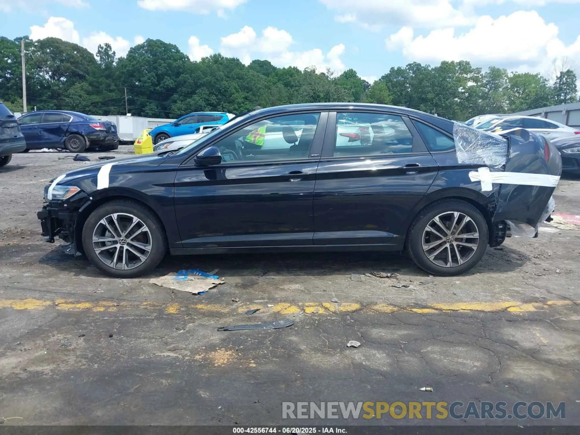 15 fotografías del automóvil dañado 3VWBM7BUXRM090044 VOLKSWAGEN JETTA 2024