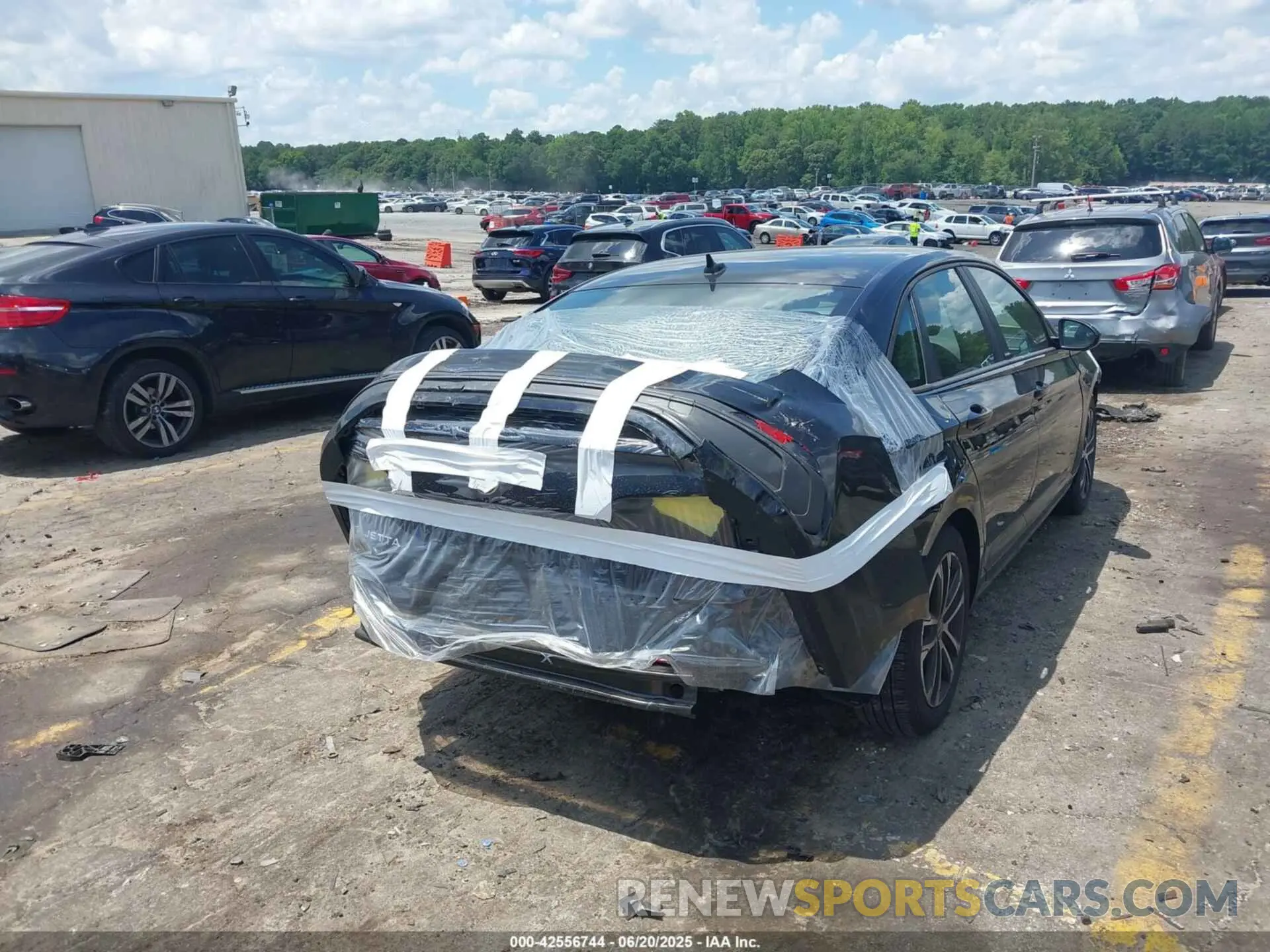 4 fotografías del automóvil dañado 3VWBM7BUXRM090044 VOLKSWAGEN JETTA 2024