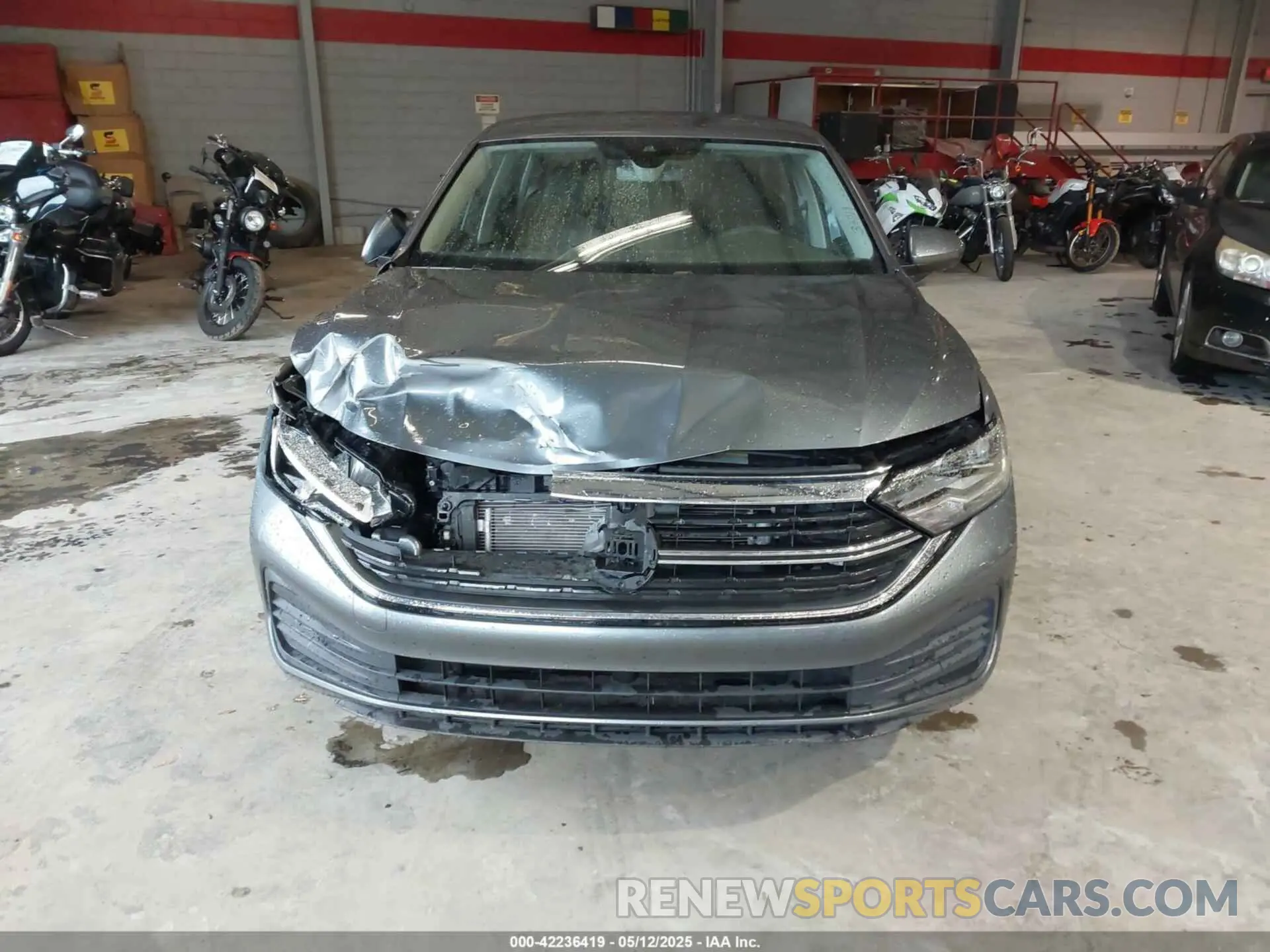 12 fotografías del automóvil dañado 3VWEM7BU1RM074196 VOLKSWAGEN JETTA 2024