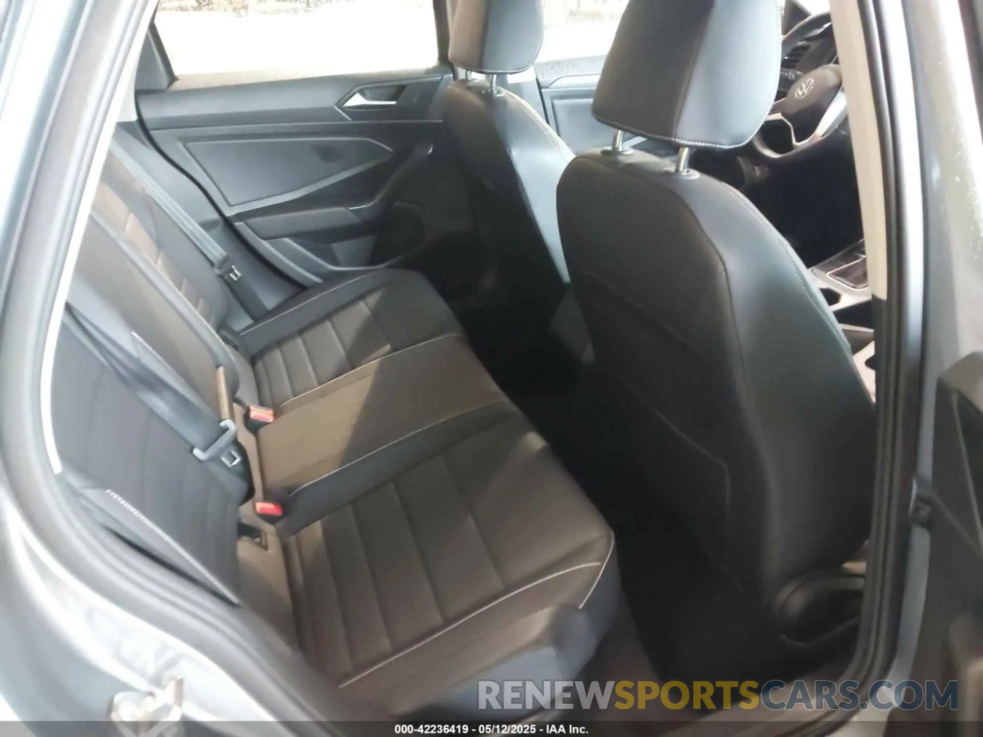 8 fotografías del automóvil dañado 3VWEM7BU1RM074196 VOLKSWAGEN JETTA 2024
