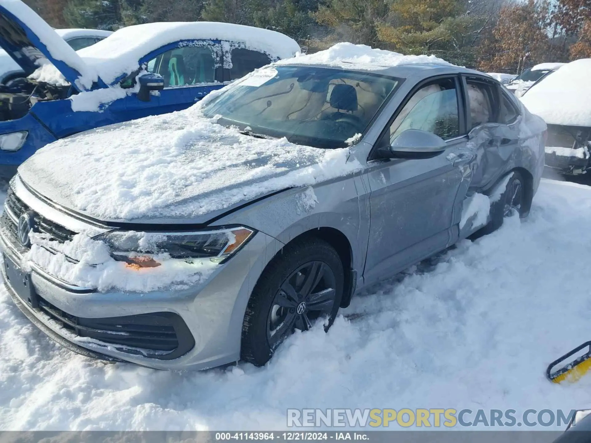 2 fotografías del automóvil dañado 3VWEM7BU4RM099545 VOLKSWAGEN JETTA 2024