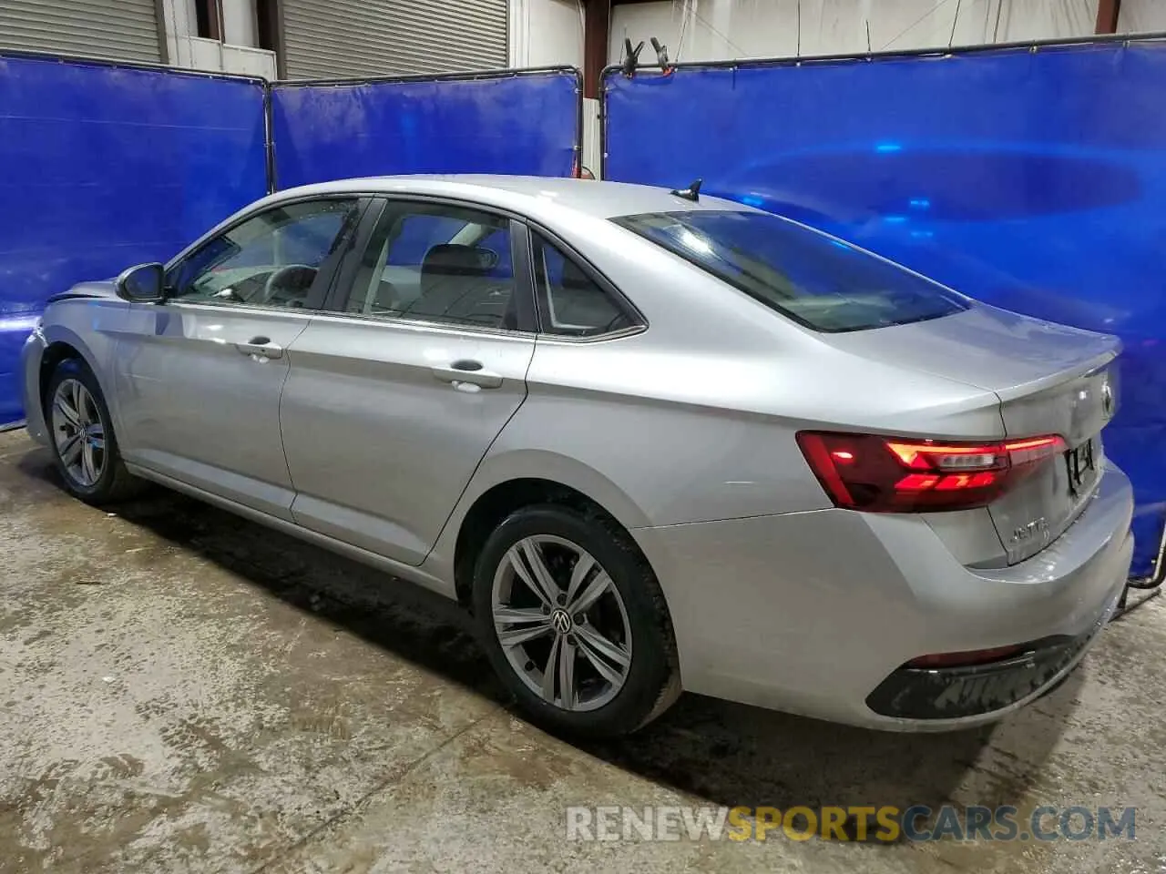 2 fotografías del automóvil dañado 3VWEM7BU6RM083931 VOLKSWAGEN JETTA 2024