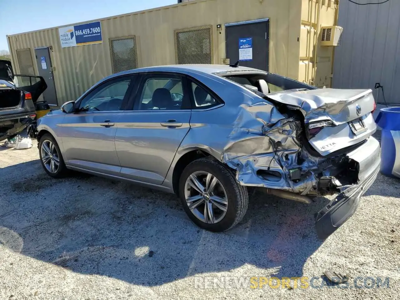 2 fotografías del automóvil dañado 3VWEM7BUXRM025658 VOLKSWAGEN JETTA 2024