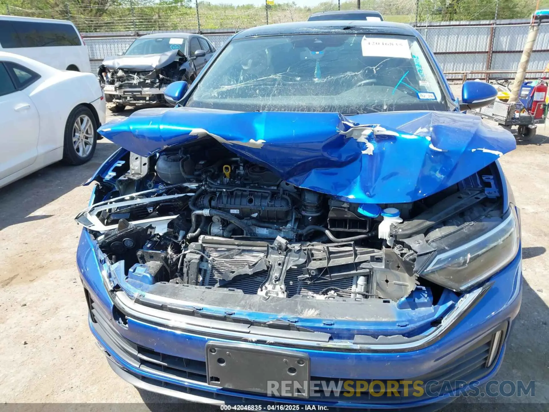 12 fotografías del automóvil dañado 3VWGM7BU0RM046494 VOLKSWAGEN JETTA 2024