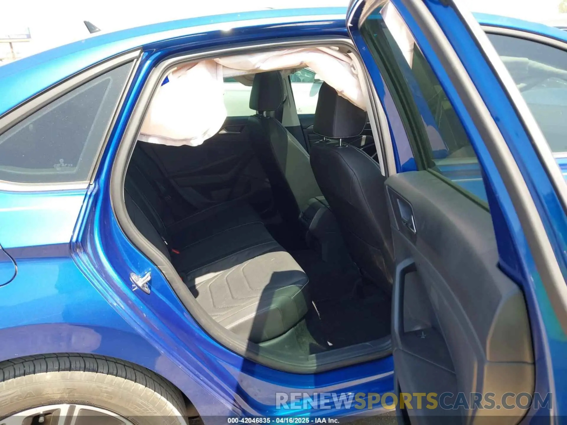 8 fotografías del automóvil dañado 3VWGM7BU0RM046494 VOLKSWAGEN JETTA 2024