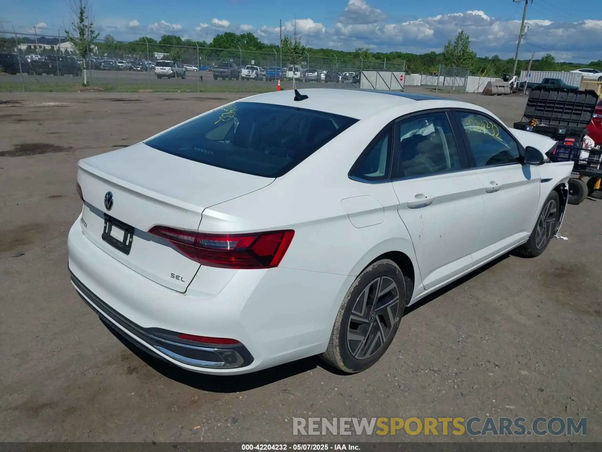 4 fotografías del automóvil dañado 3VWGM7BU6RM016738 VOLKSWAGEN JETTA 2024