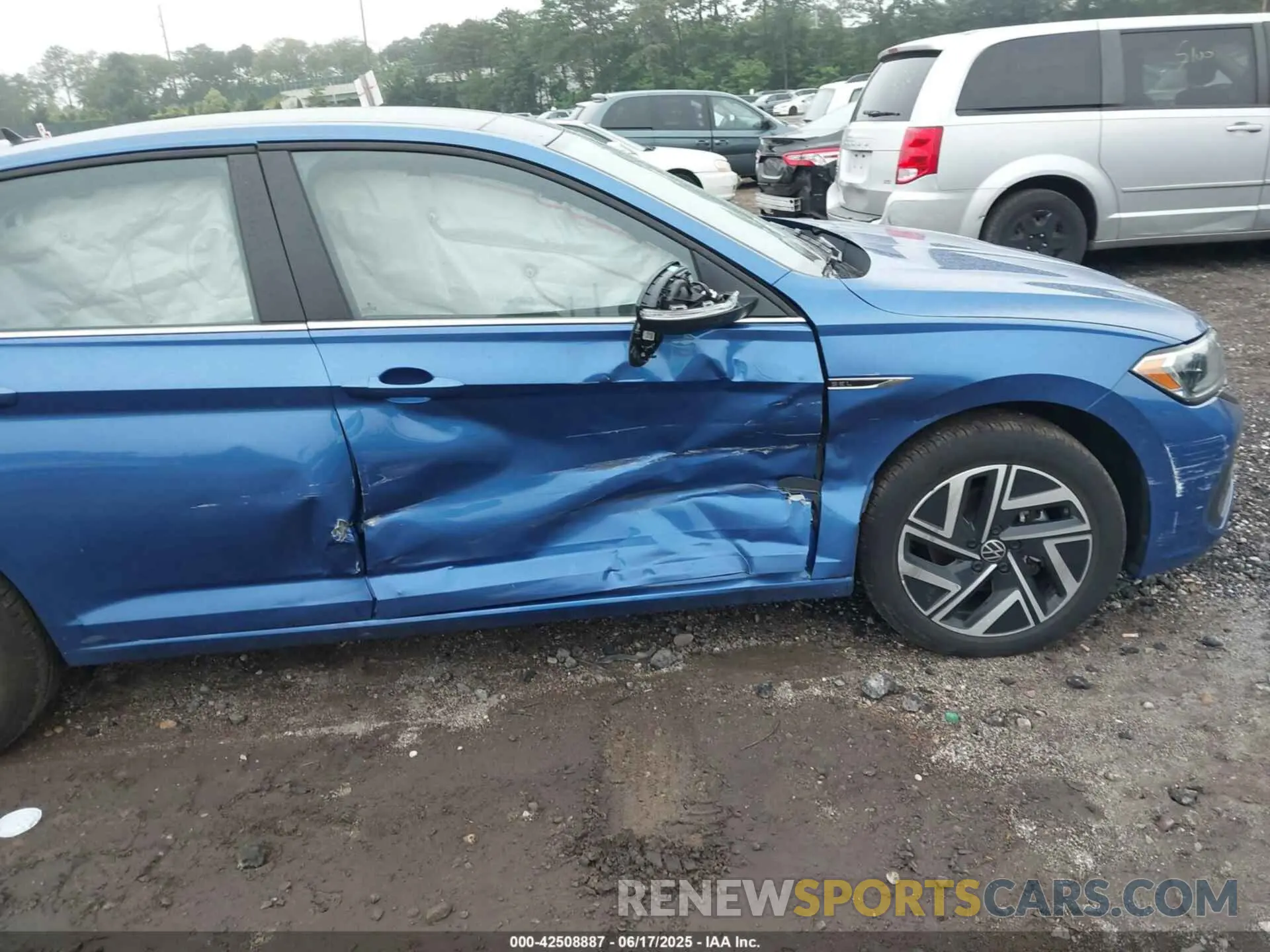 6 fotografías del automóvil dañado 3VWGM7BU7RM005389 VOLKSWAGEN JETTA 2024