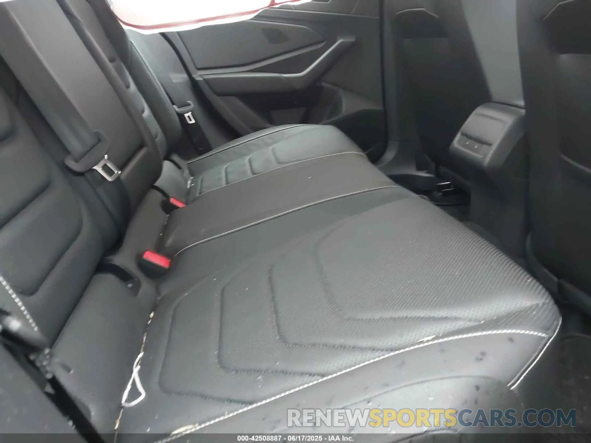 8 fotografías del automóvil dañado 3VWGM7BU7RM005389 VOLKSWAGEN JETTA 2024