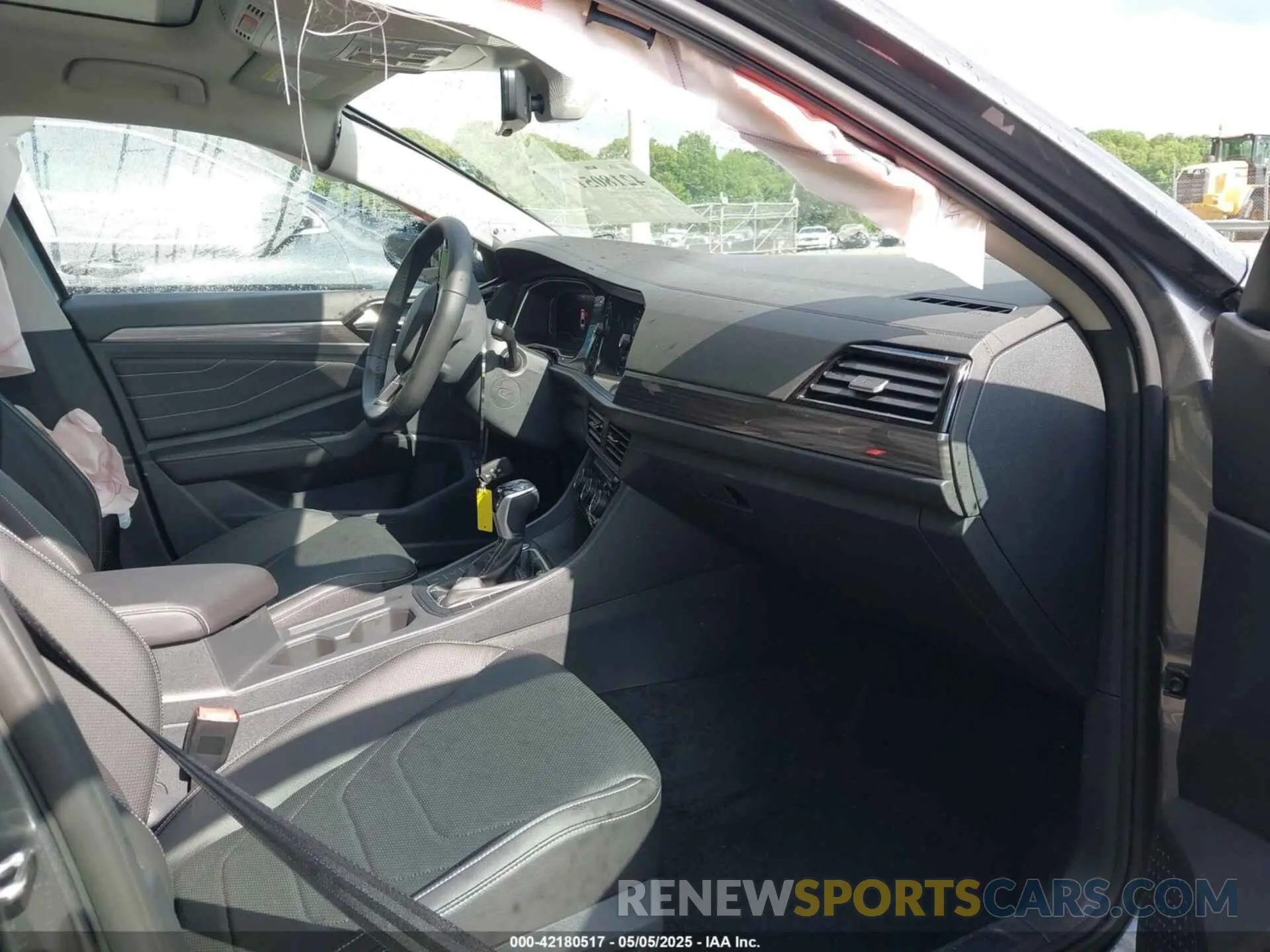 5 fotografías del automóvil dañado 3VWGM7BU9RM053363 VOLKSWAGEN JETTA 2024