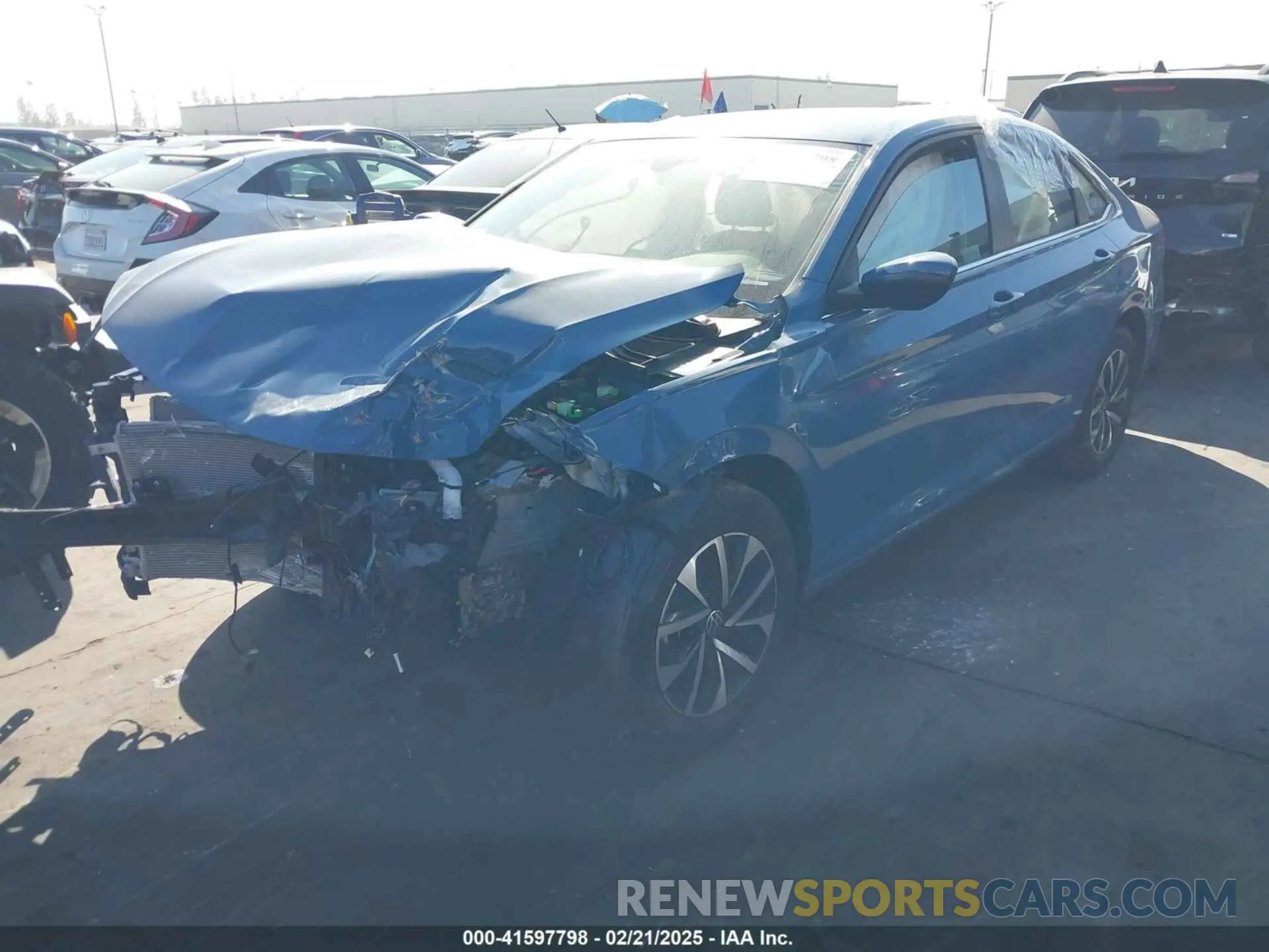 2 fotografías del automóvil dañado 3VW5X7BU0SM047164 VOLKSWAGEN JETTA 2025