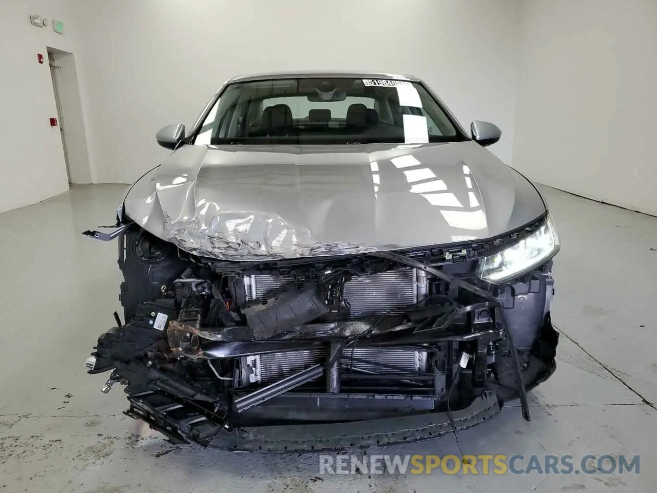 5 fotografías del automóvil dañado 3VW5X7BU1SM022631 VOLKSWAGEN JETTA 2025
