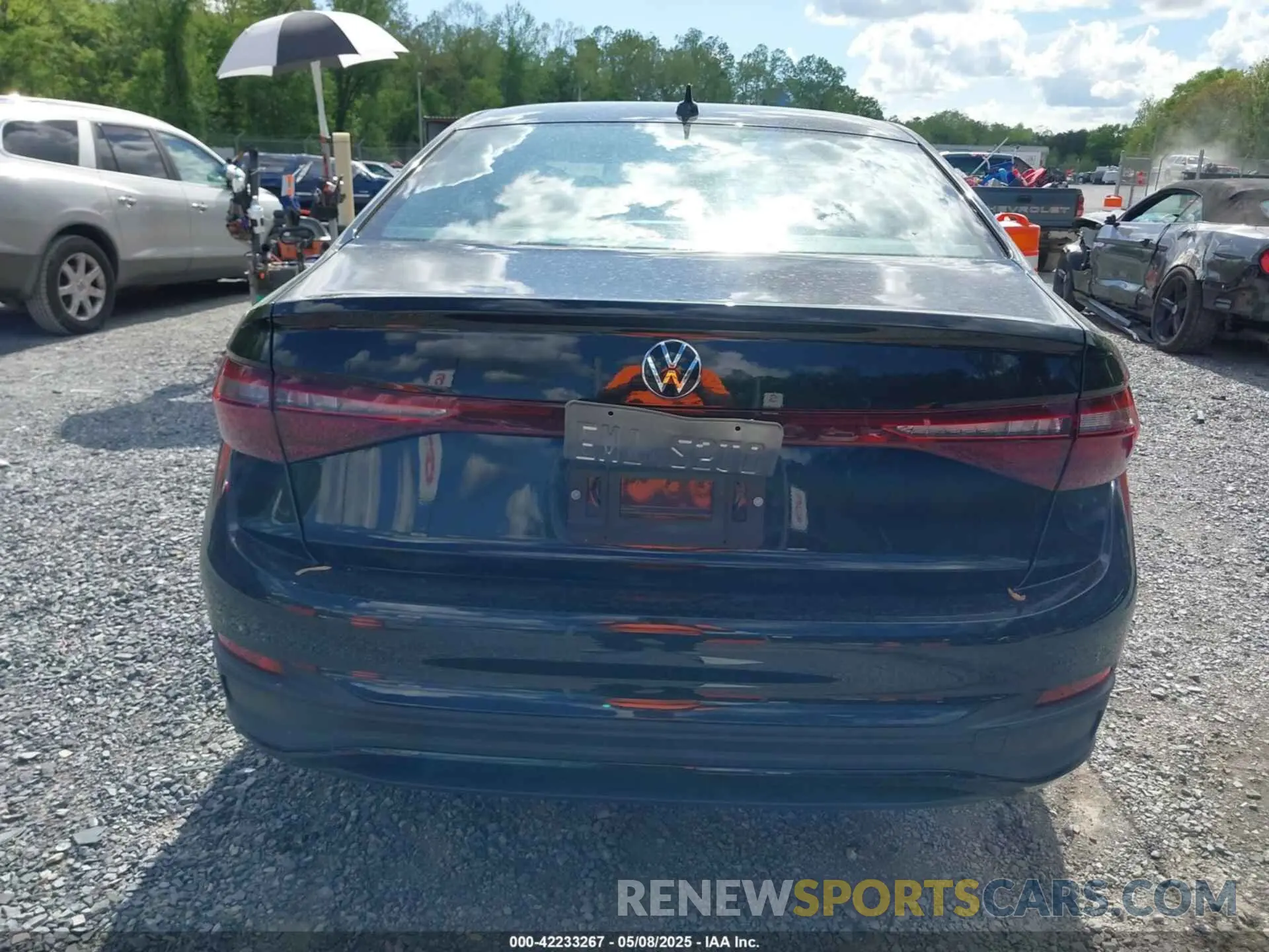 16 fotografías del automóvil dañado 3VW5X7BU2SM019320 VOLKSWAGEN JETTA 2025