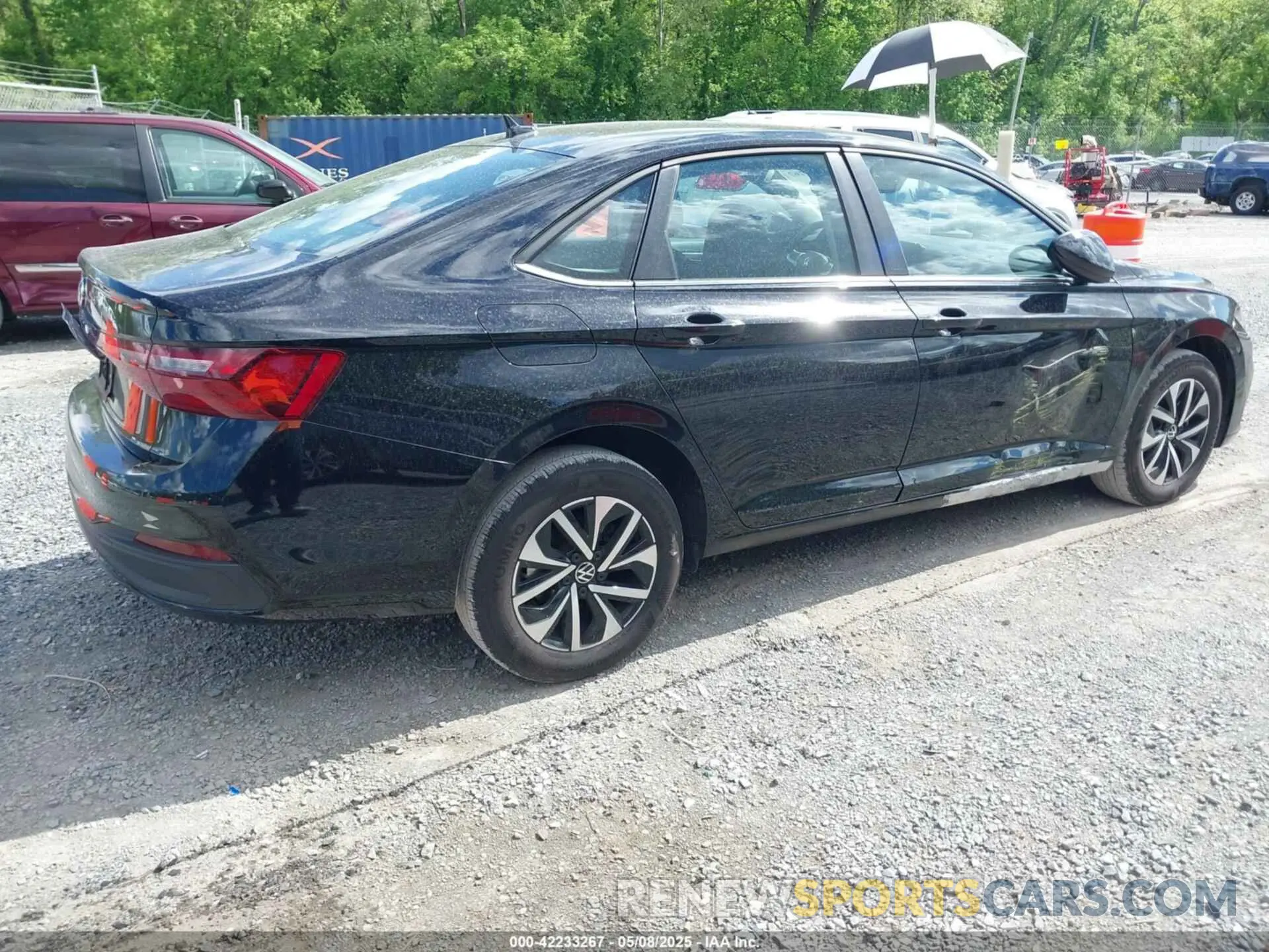 4 fotografías del automóvil dañado 3VW5X7BU2SM019320 VOLKSWAGEN JETTA 2025