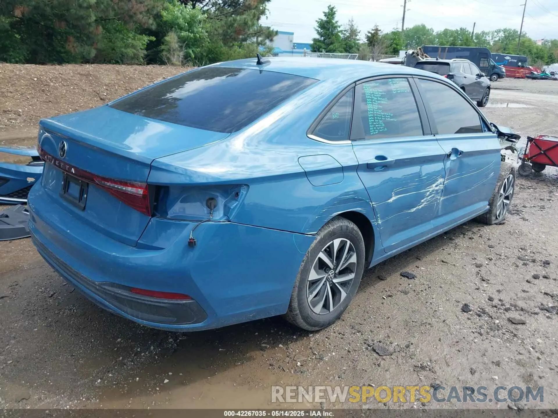 4 fotografías del automóvil dañado 3VW5X7BU4SM036684 VOLKSWAGEN JETTA 2025