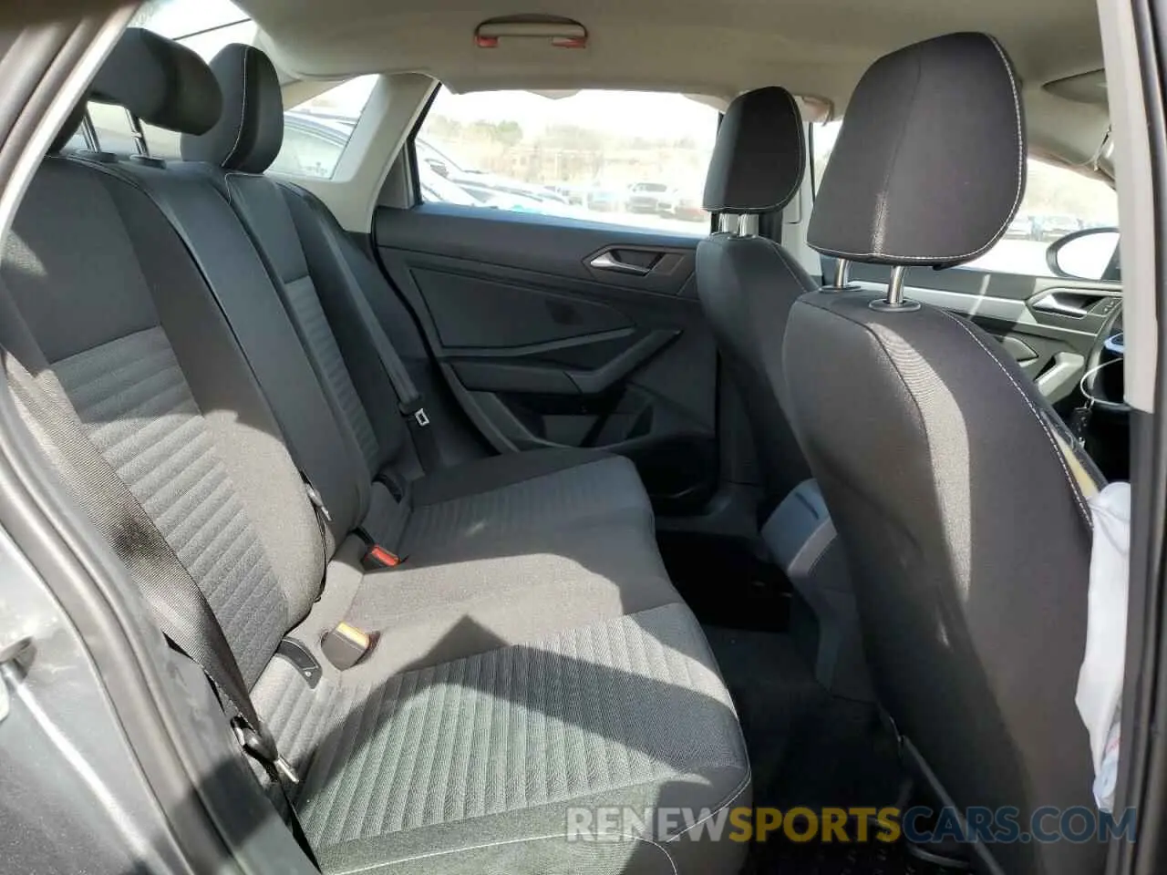 10 fotografías del automóvil dañado 3VW5X7BU7SM046156 VOLKSWAGEN JETTA 2025