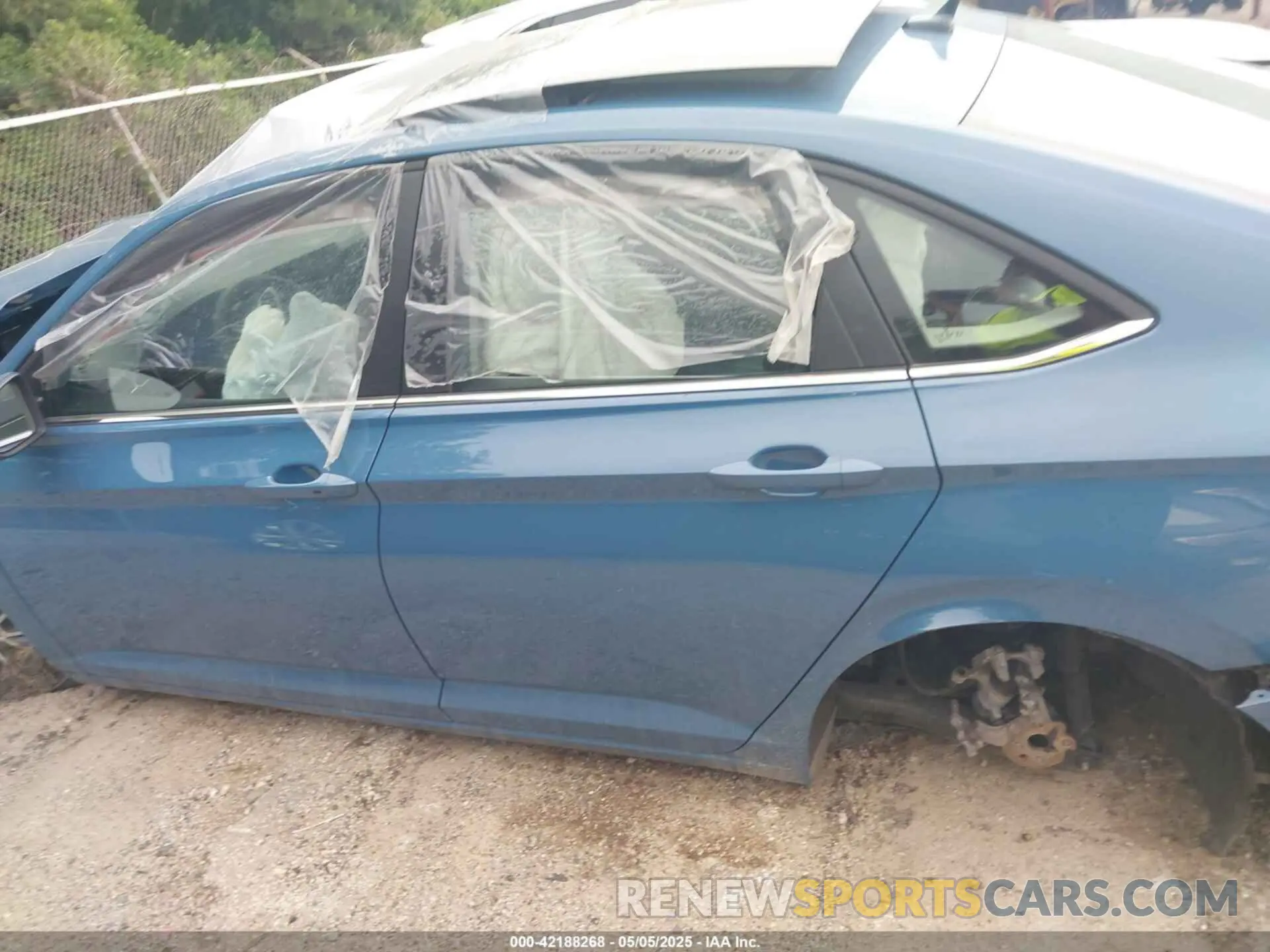 14 fotografías del automóvil dañado 3VW7X7BU0SM043351 VOLKSWAGEN JETTA 2025