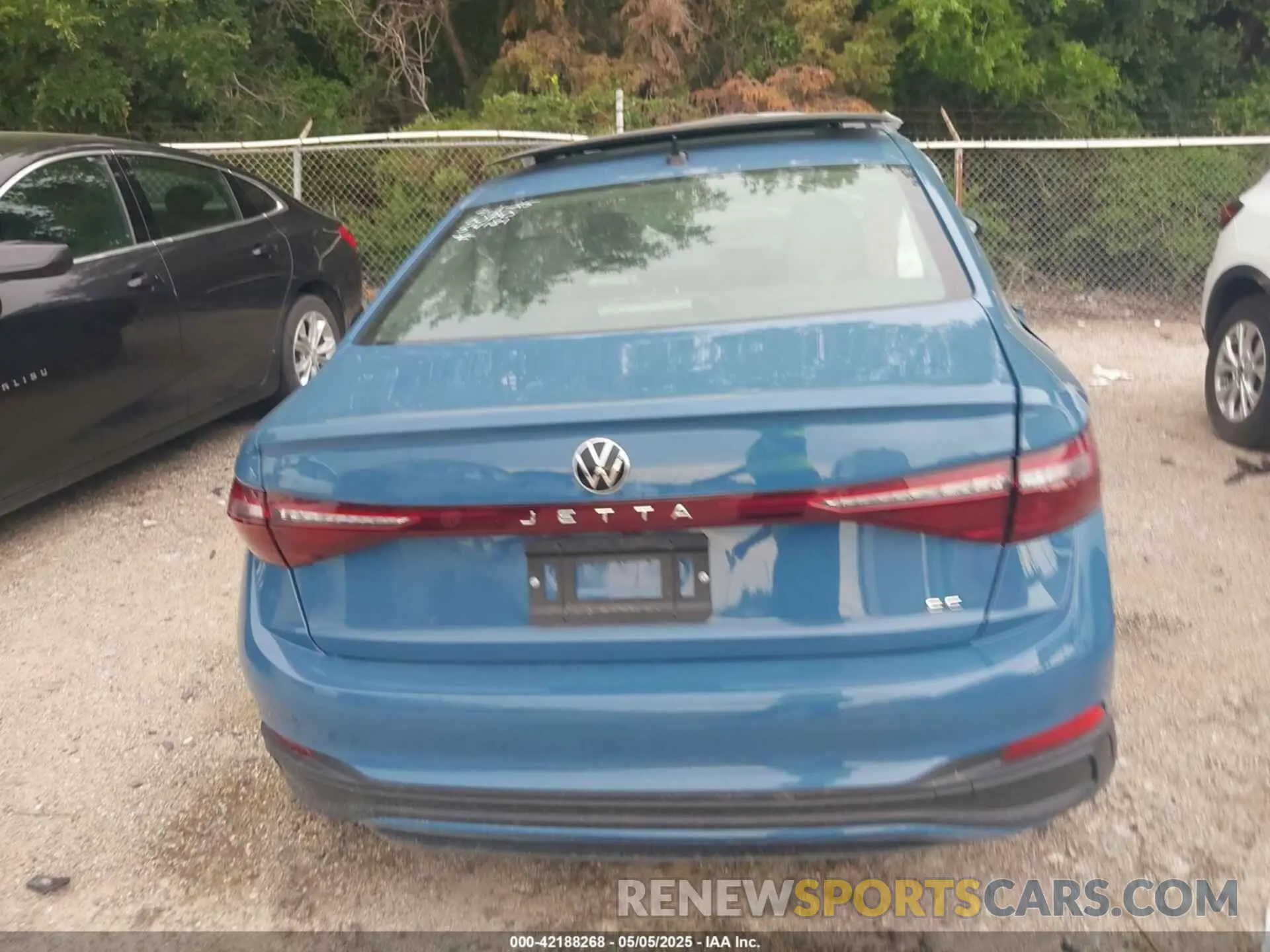 16 fotografías del automóvil dañado 3VW7X7BU0SM043351 VOLKSWAGEN JETTA 2025