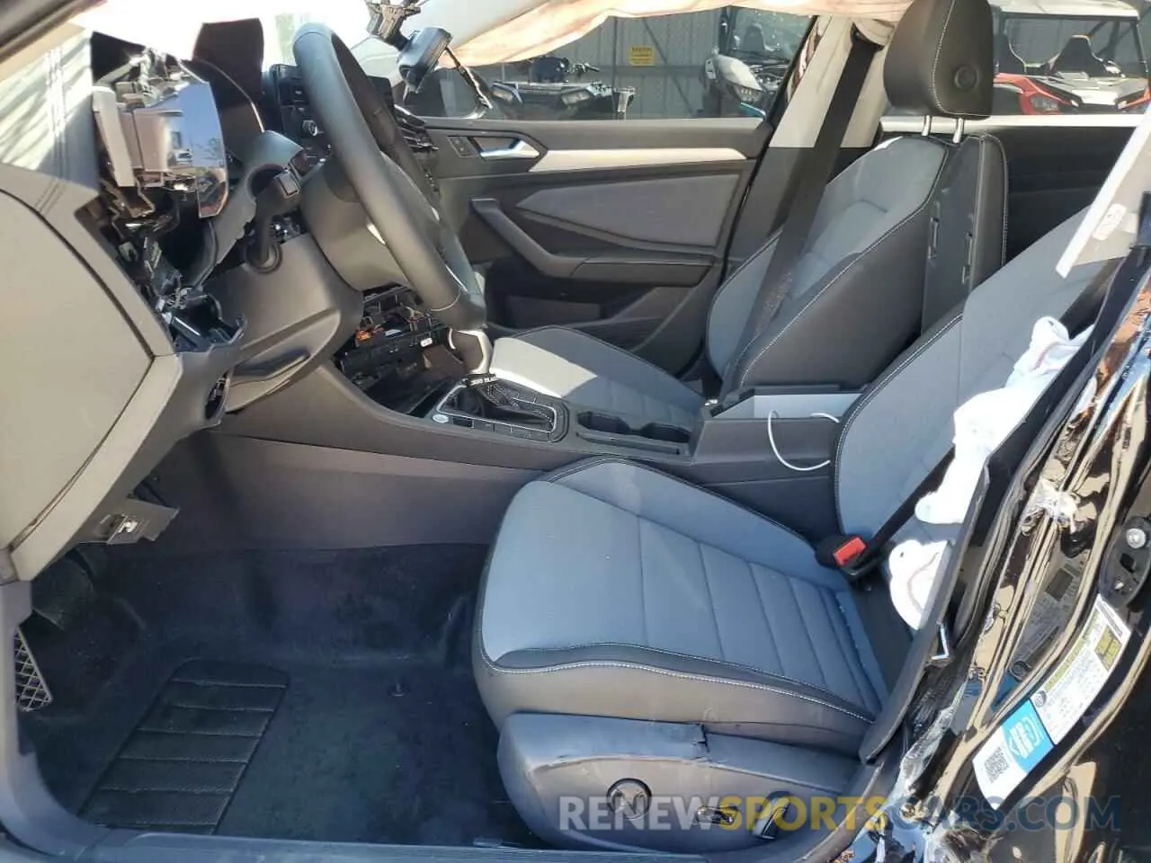 7 fotografías del automóvil dañado 3VW7X7BU0SM054981 VOLKSWAGEN JETTA 2025