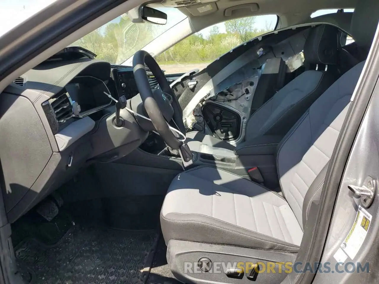 7 fotografías del automóvil dañado 3VW7X7BU1SM007586 VOLKSWAGEN JETTA 2025
