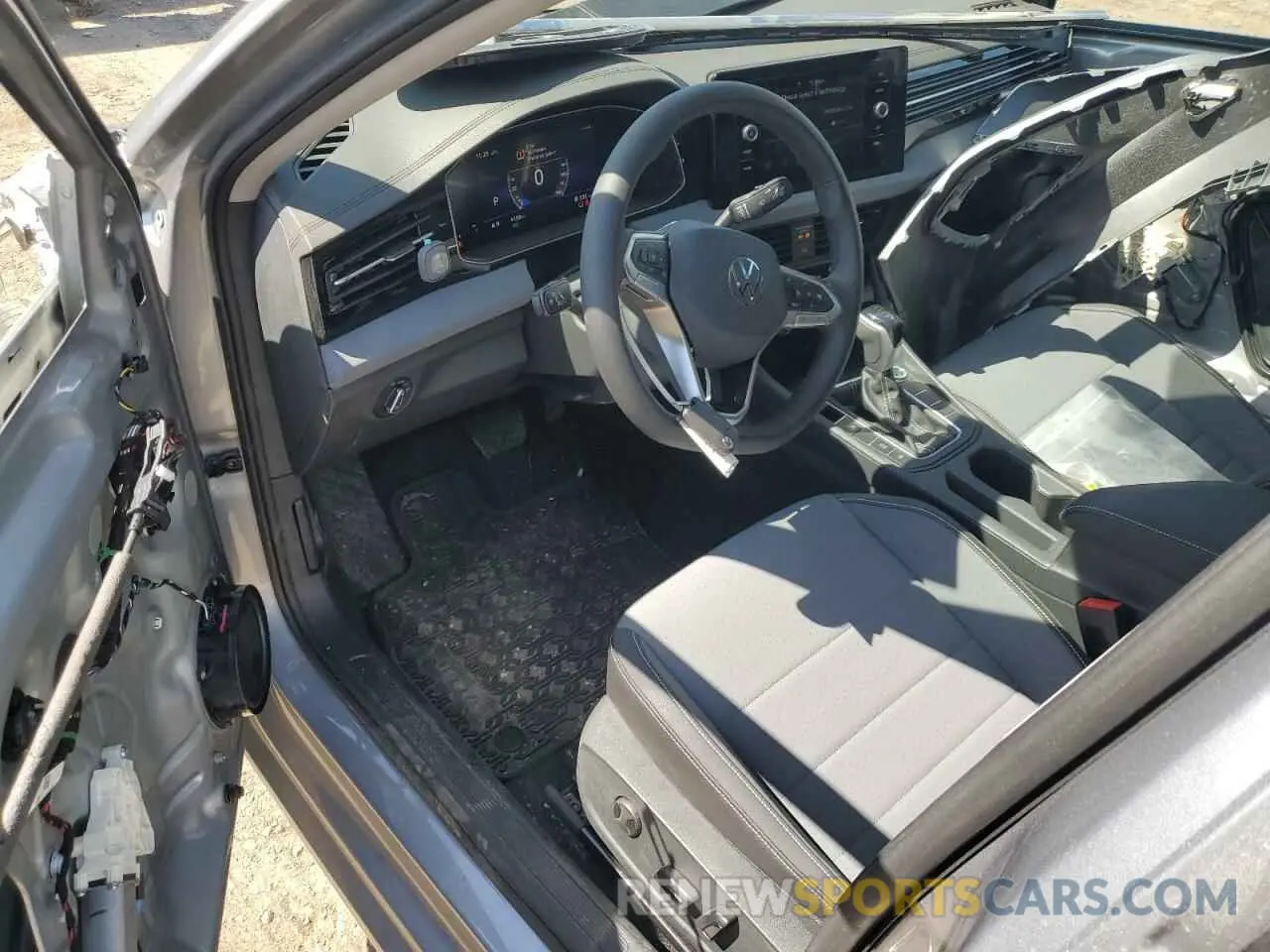 8 fotografías del automóvil dañado 3VW7X7BU1SM007586 VOLKSWAGEN JETTA 2025
