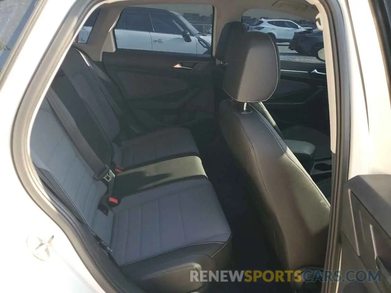 10 fotografías del automóvil dañado 3VW7X7BU3SM013227 VOLKSWAGEN JETTA 2025