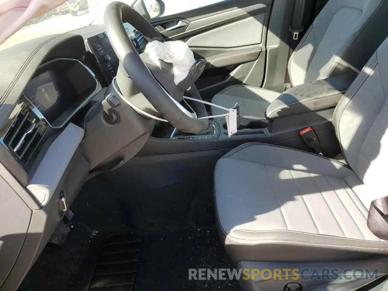 7 fotografías del automóvil dañado 3VW7X7BU4SM012541 VOLKSWAGEN JETTA 2025