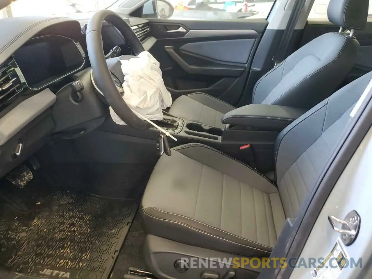 7 fotografías del automóvil dañado 3VW7X7BU4SM036306 VOLKSWAGEN JETTA 2025