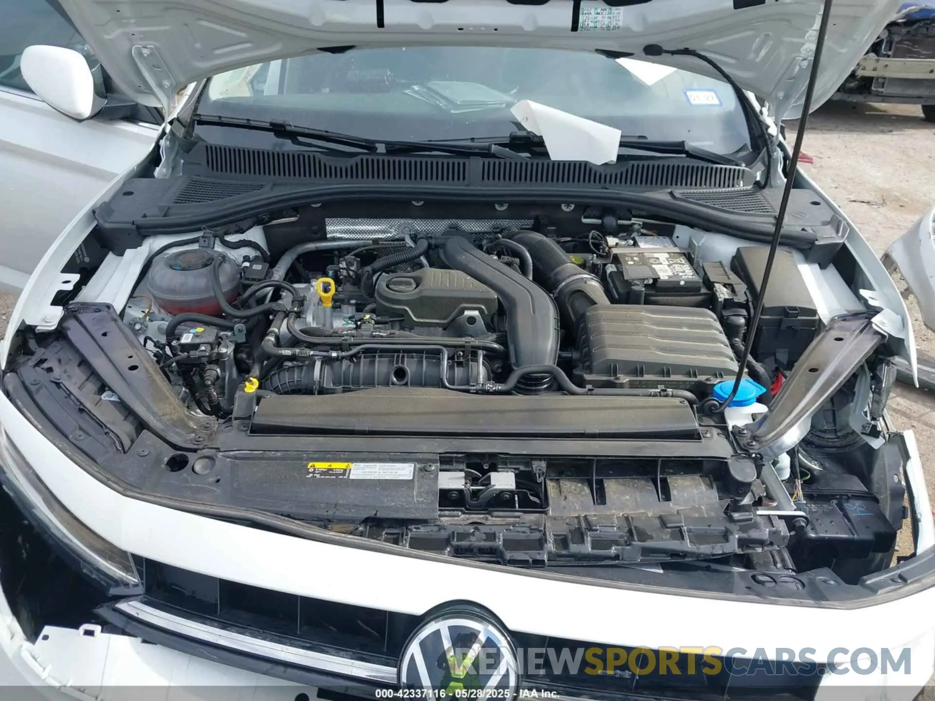 10 fotografías del automóvil dañado 3VW7X7BU5SM015416 VOLKSWAGEN JETTA 2025