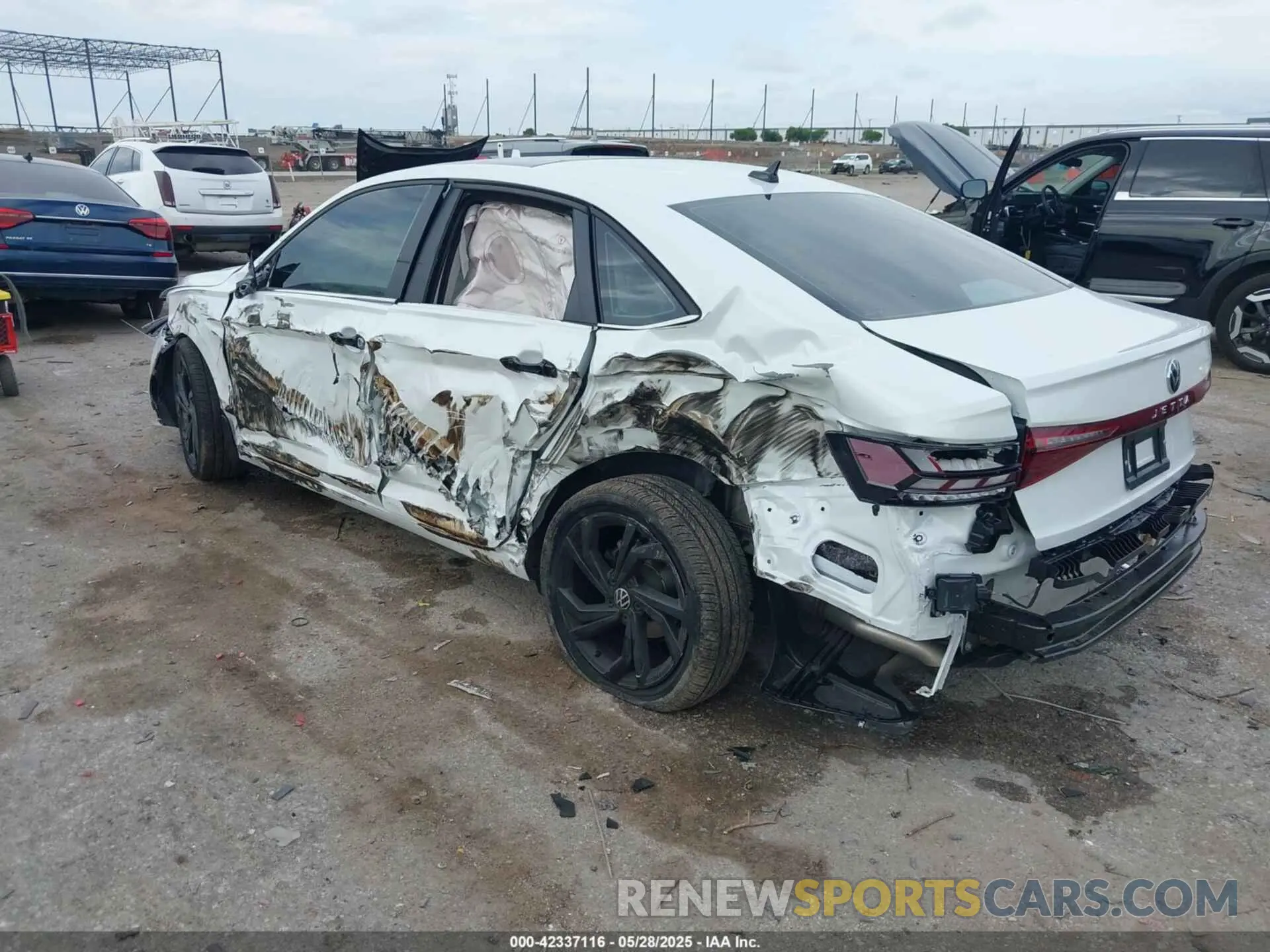 3 fotografías del automóvil dañado 3VW7X7BU5SM015416 VOLKSWAGEN JETTA 2025