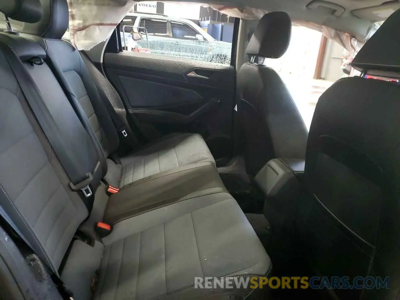 10 fotografías del automóvil dañado 3VW7X7BU5SM042938 VOLKSWAGEN JETTA 2025