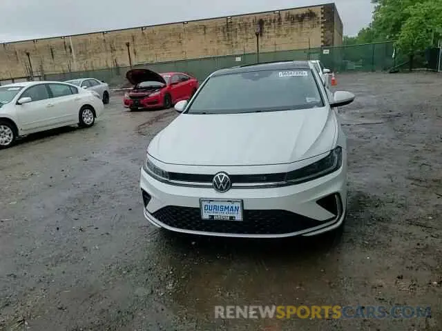 13 fotografías del automóvil dañado 3VW7X7BU6SM010791 VOLKSWAGEN JETTA 2025