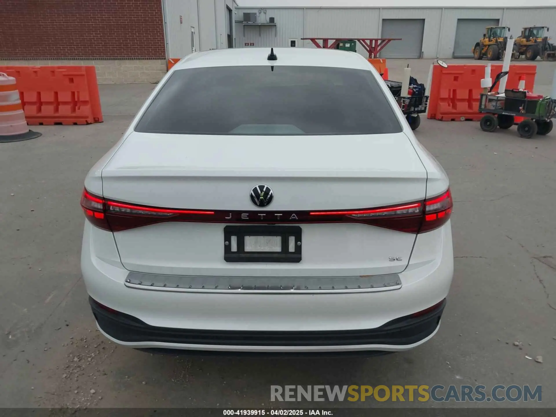 16 fotografías del automóvil dañado 3VW7X7BU7SM015157 VOLKSWAGEN JETTA 2025