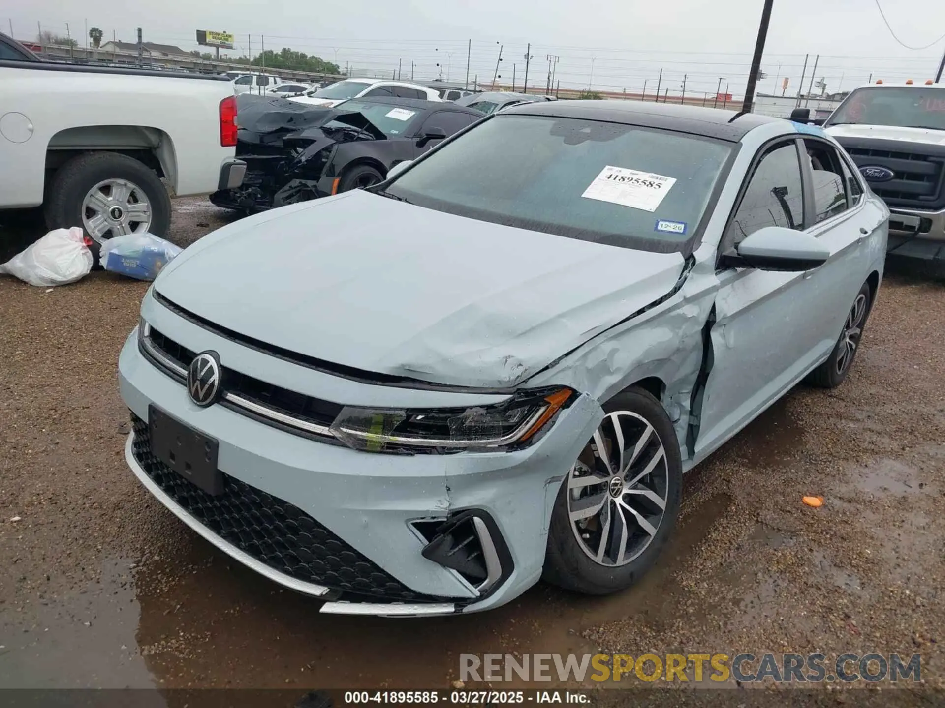 2 fotografías del automóvil dañado 3VW7X7BU9SM020232 VOLKSWAGEN JETTA 2025