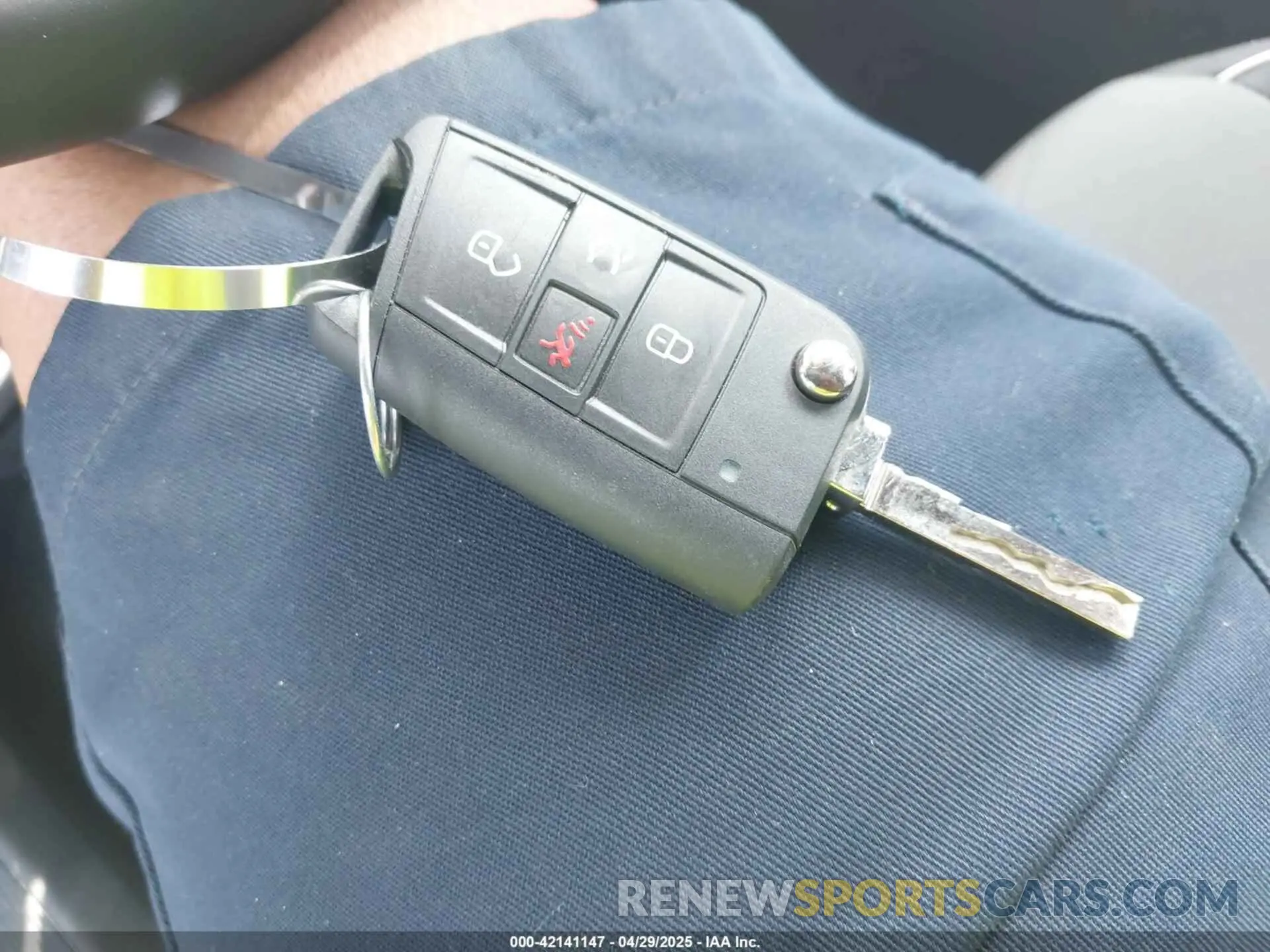 11 fotografías del automóvil dañado 3VWBX7BU1SM066003 VOLKSWAGEN JETTA 2025