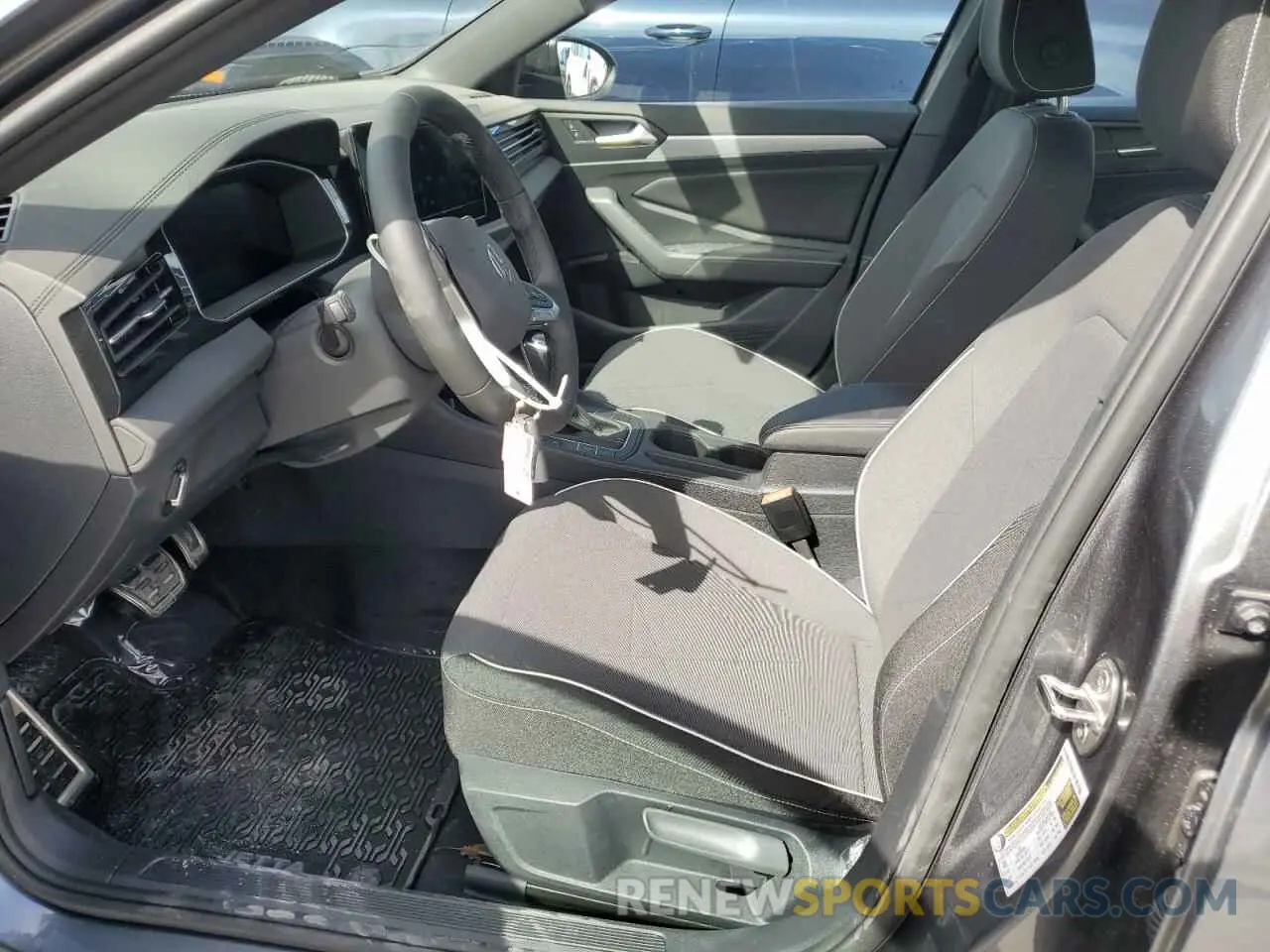 7 fotografías del automóvil dañado 3VWBX7BU2SM043894 VOLKSWAGEN JETTA 2025