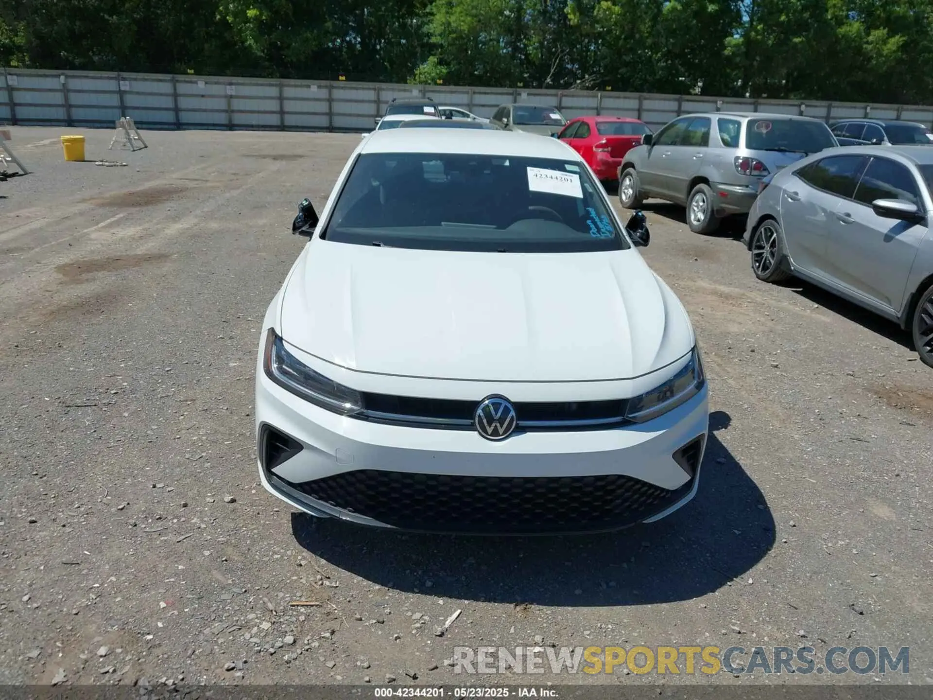 12 fotografías del automóvil dañado 3VWBX7BU5SM044702 VOLKSWAGEN JETTA 2025