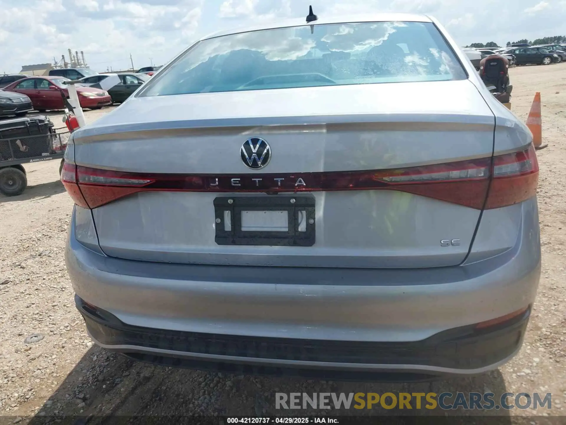 16 fotografías del automóvil dañado 3VWEX7BU1SM025397 VOLKSWAGEN JETTA 2025