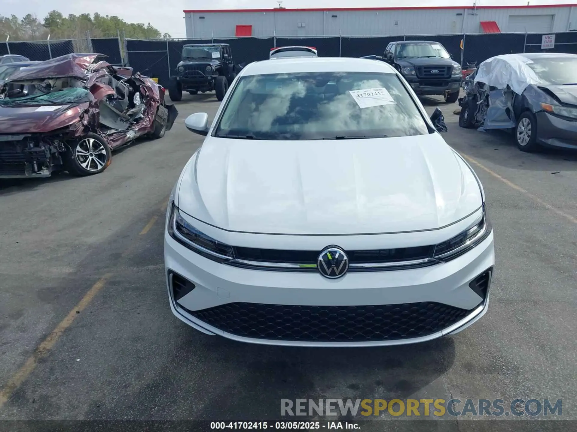 12 fotografías del automóvil dañado 3VWEX7BUXSM043204 VOLKSWAGEN JETTA 2025