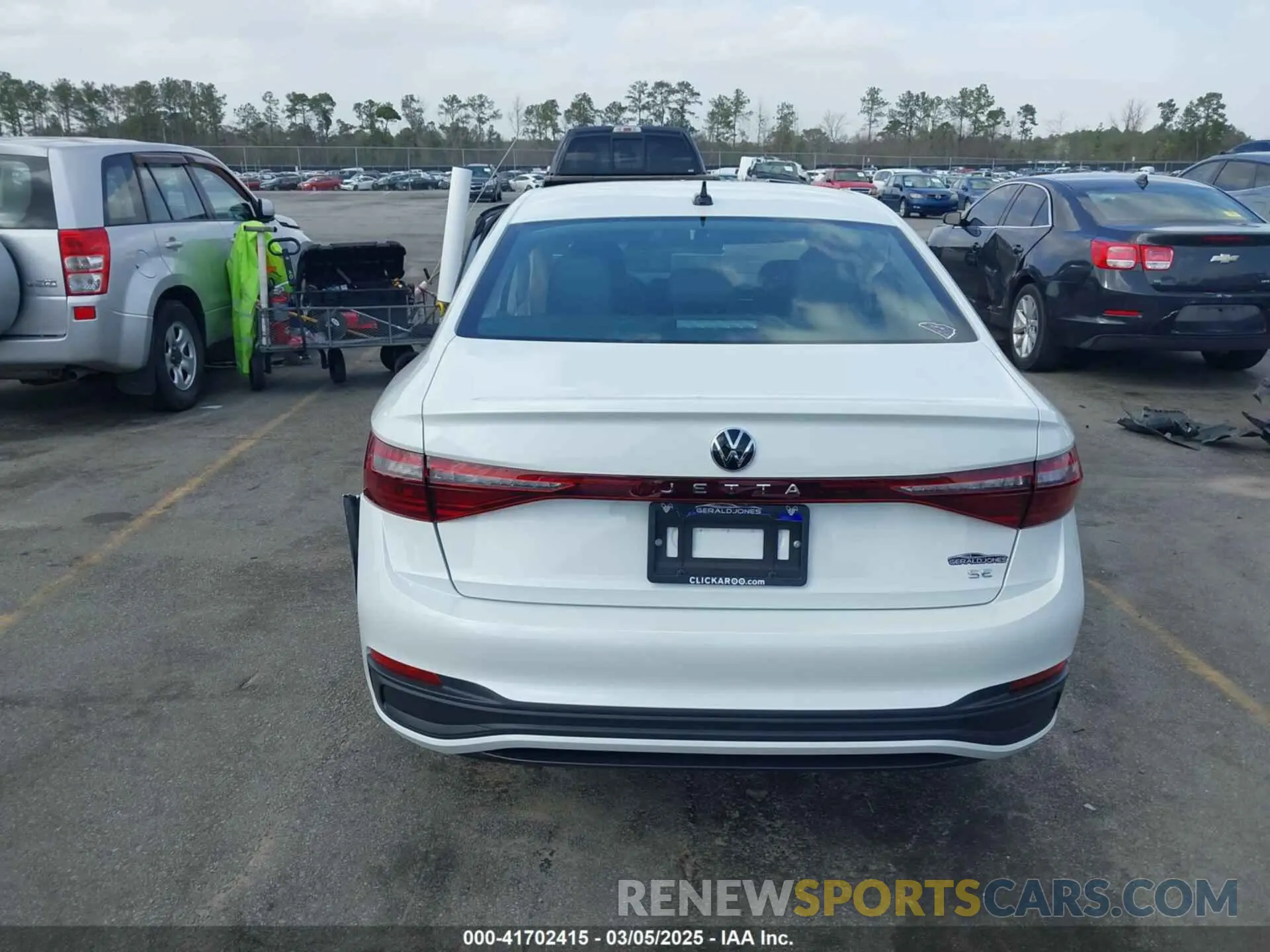 16 fotografías del automóvil dañado 3VWEX7BUXSM043204 VOLKSWAGEN JETTA 2025