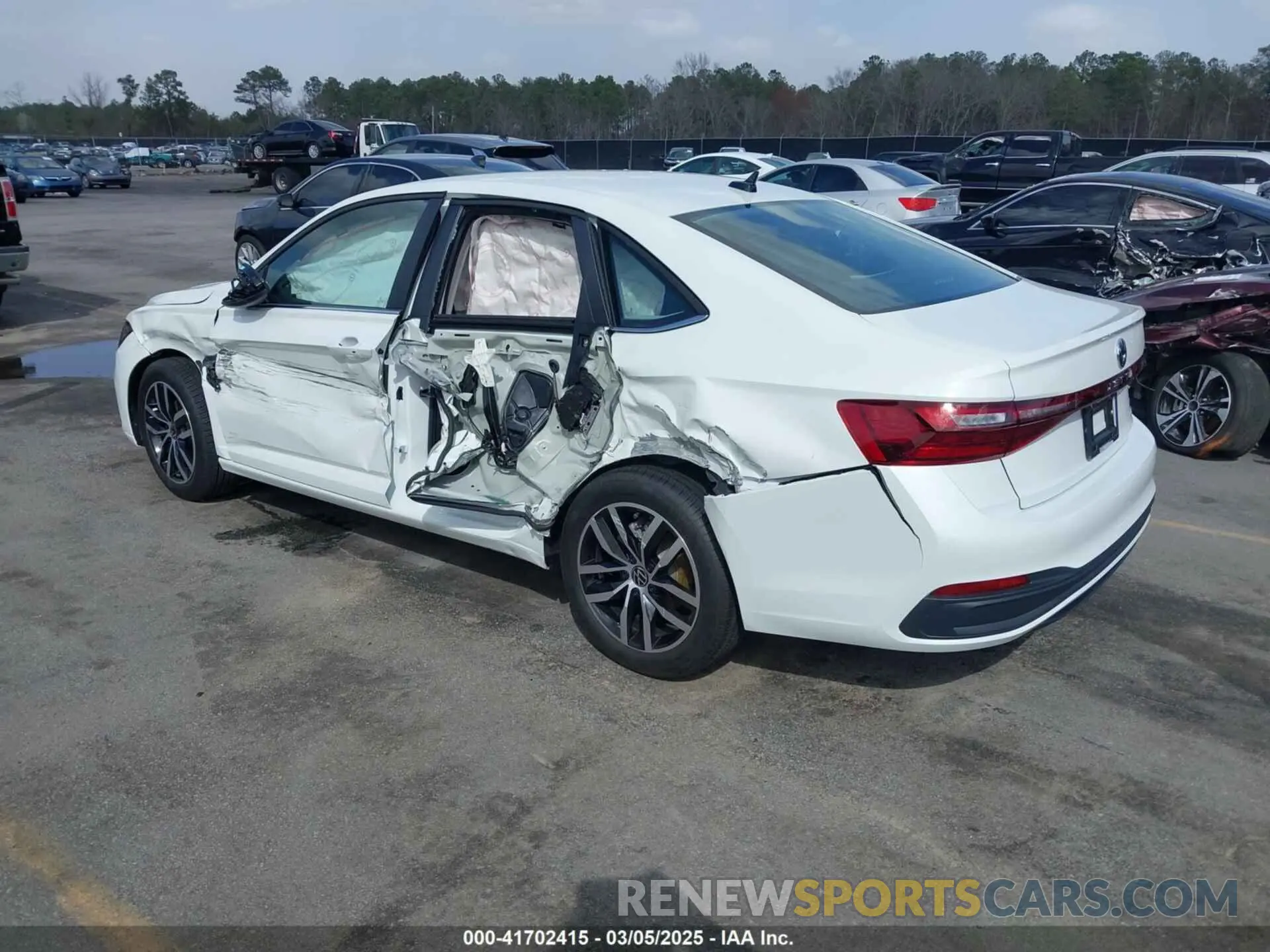 3 fotografías del automóvil dañado 3VWEX7BUXSM043204 VOLKSWAGEN JETTA 2025