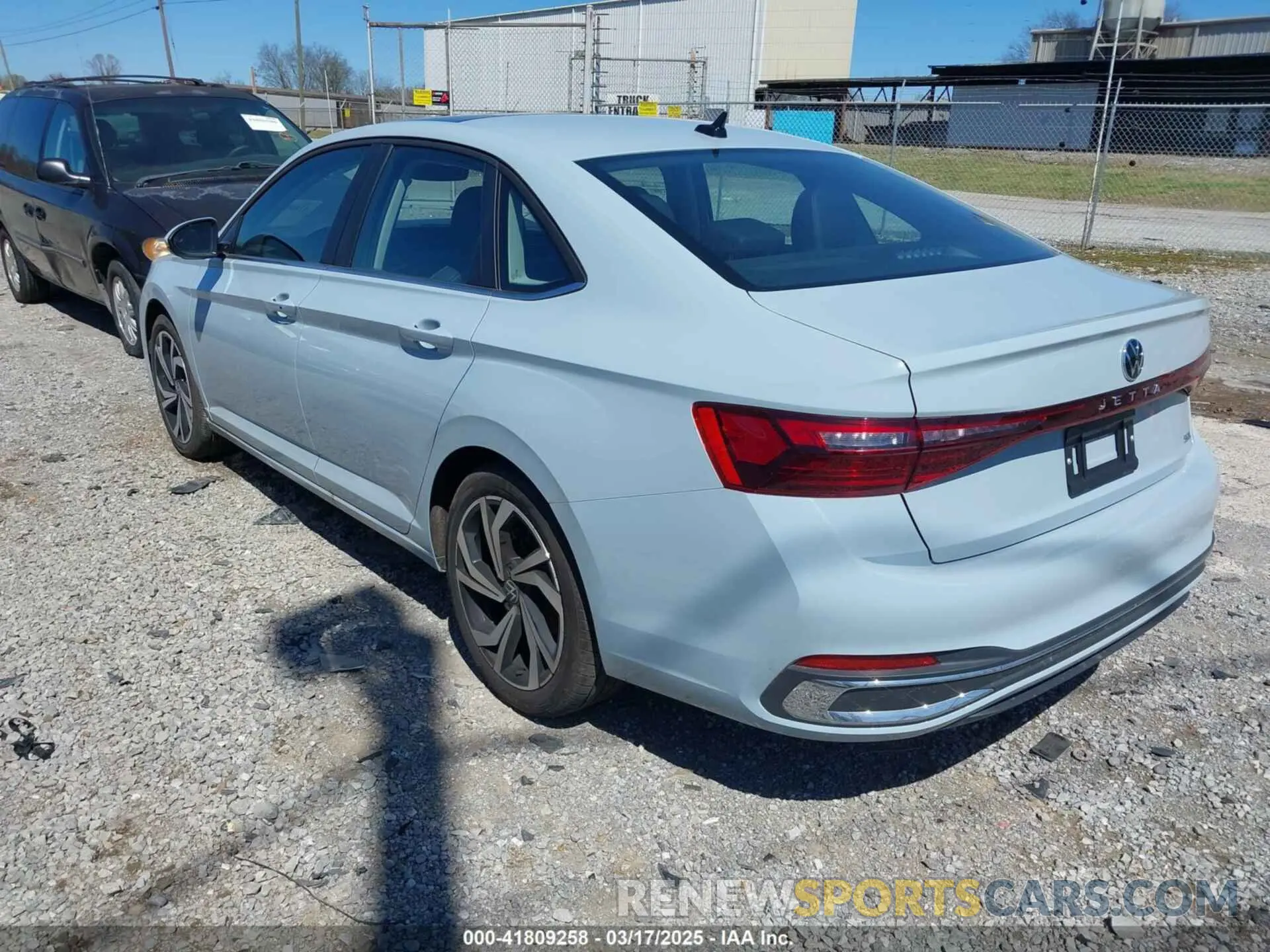 3 fotografías del automóvil dañado 3VWGX7BU7SM027602 VOLKSWAGEN JETTA 2025