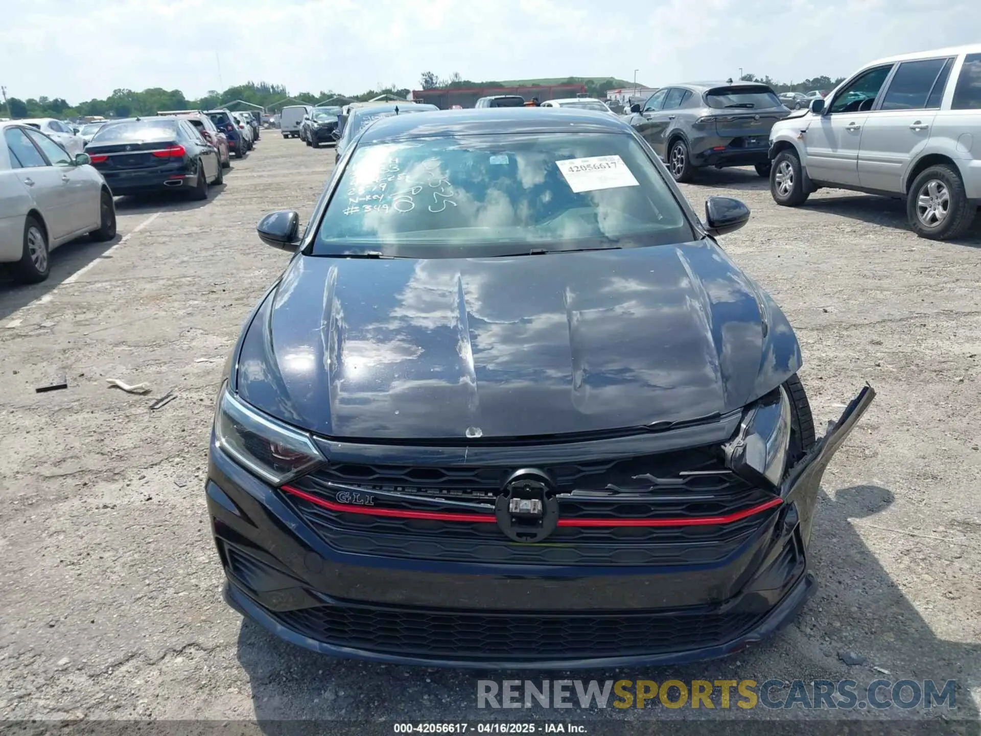 12 fotografías del automóvil dañado 3VW5T7BU9KM142379 VOLKSWAGEN JETTA GLI 2019