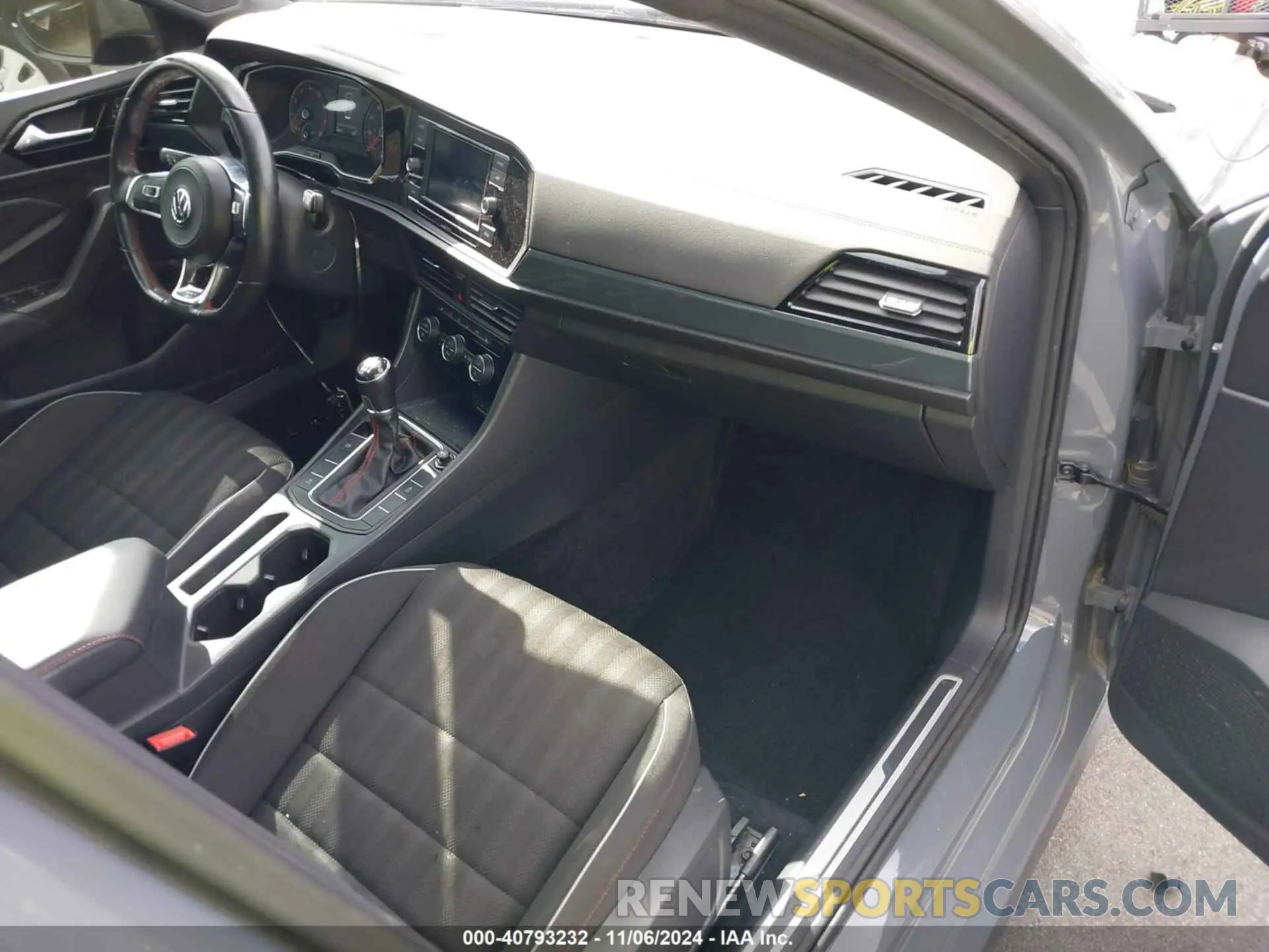 5 fotografías del automóvil dañado 3VW5T7BU0LM051034 VOLKSWAGEN JETTA GLI 2020