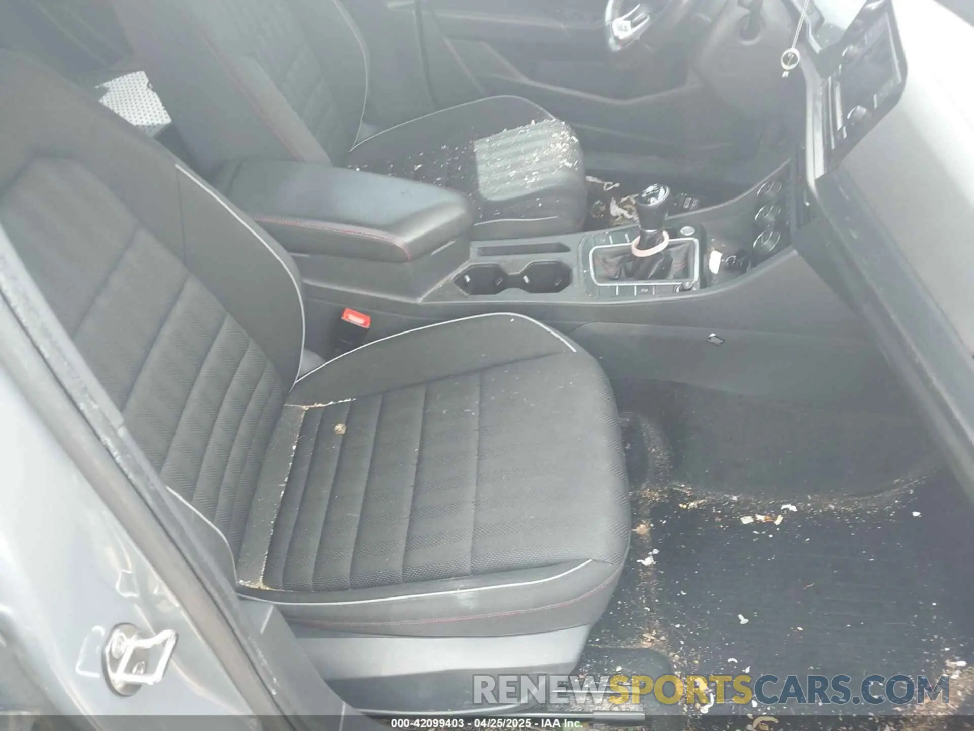 5 fotografías del automóvil dañado 3VW5T7BU3LM051545 VOLKSWAGEN JETTA GLI 2020