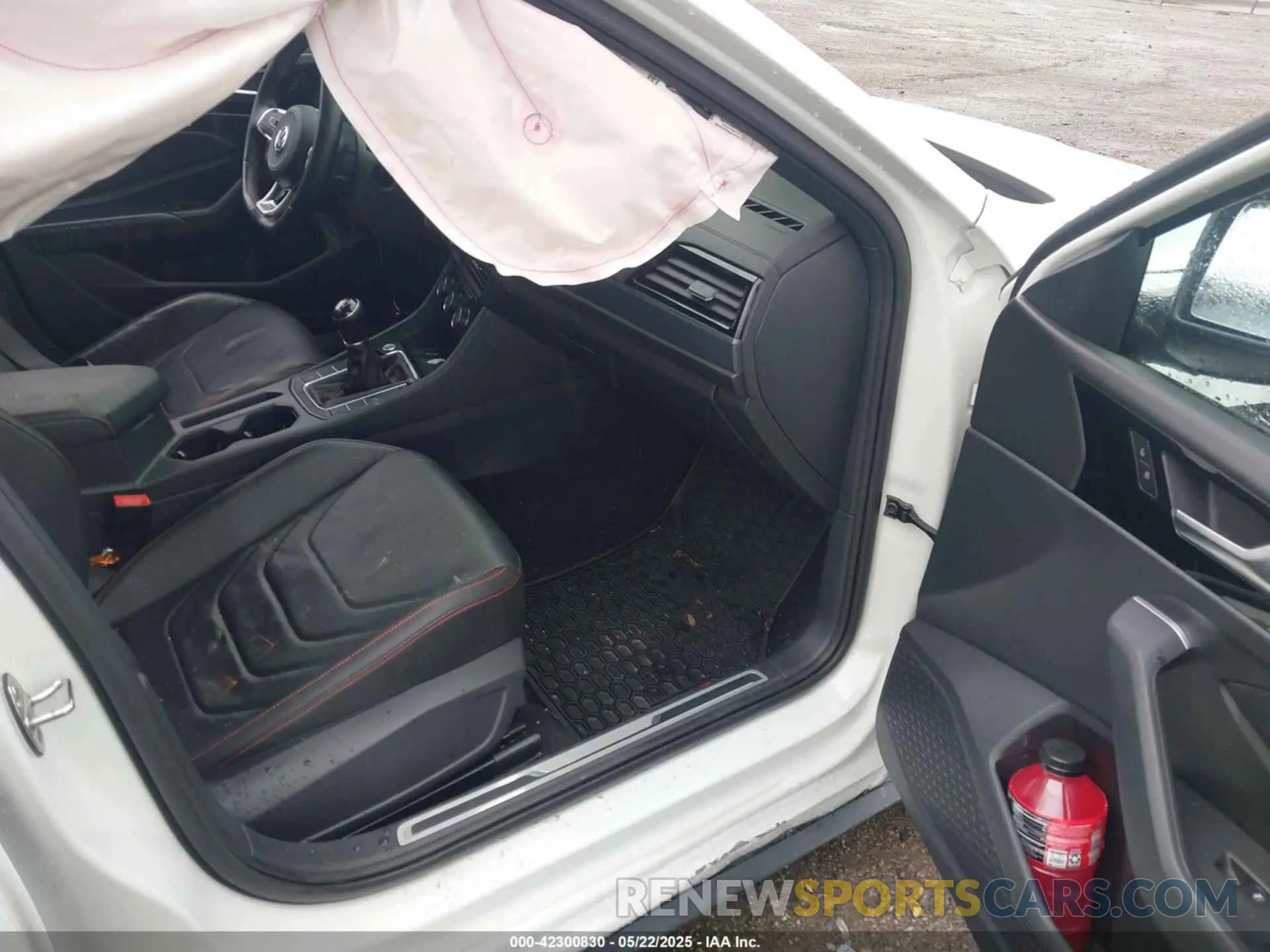 5 fotografías del automóvil dañado 3VW5T7BU9LM091404 VOLKSWAGEN JETTA GLI 2020