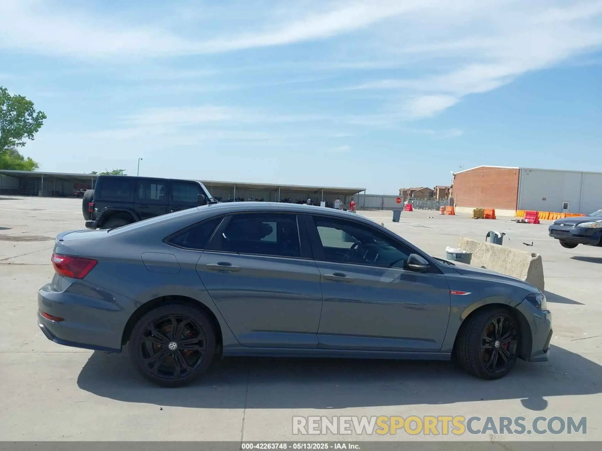 13 fotografías del automóvil dañado 3VW6T7BU0LM047800 VOLKSWAGEN JETTA GLI 2020