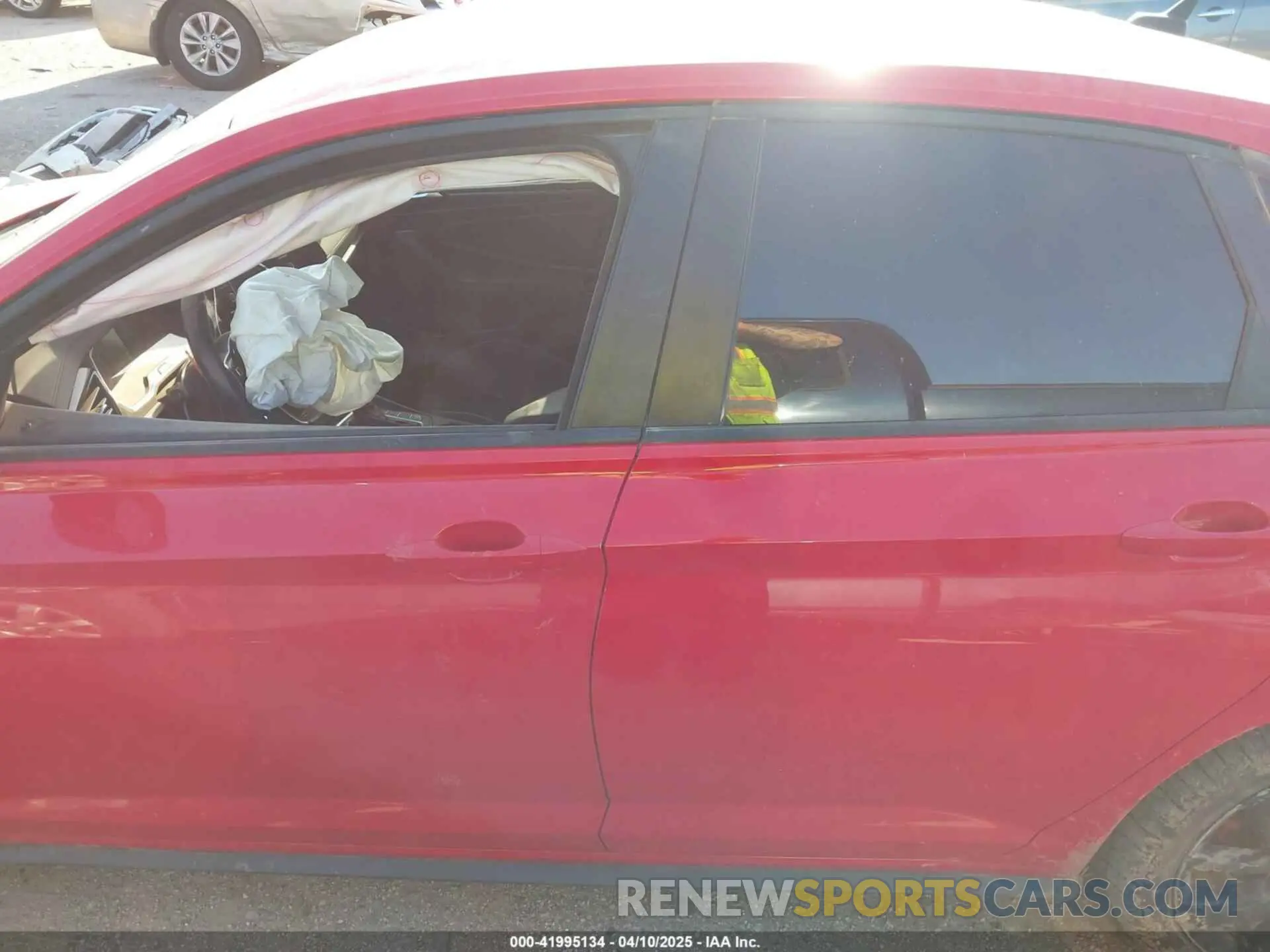14 fotografías del automóvil dañado 3VW6T7BUXLM105802 VOLKSWAGEN JETTA GLI 2020