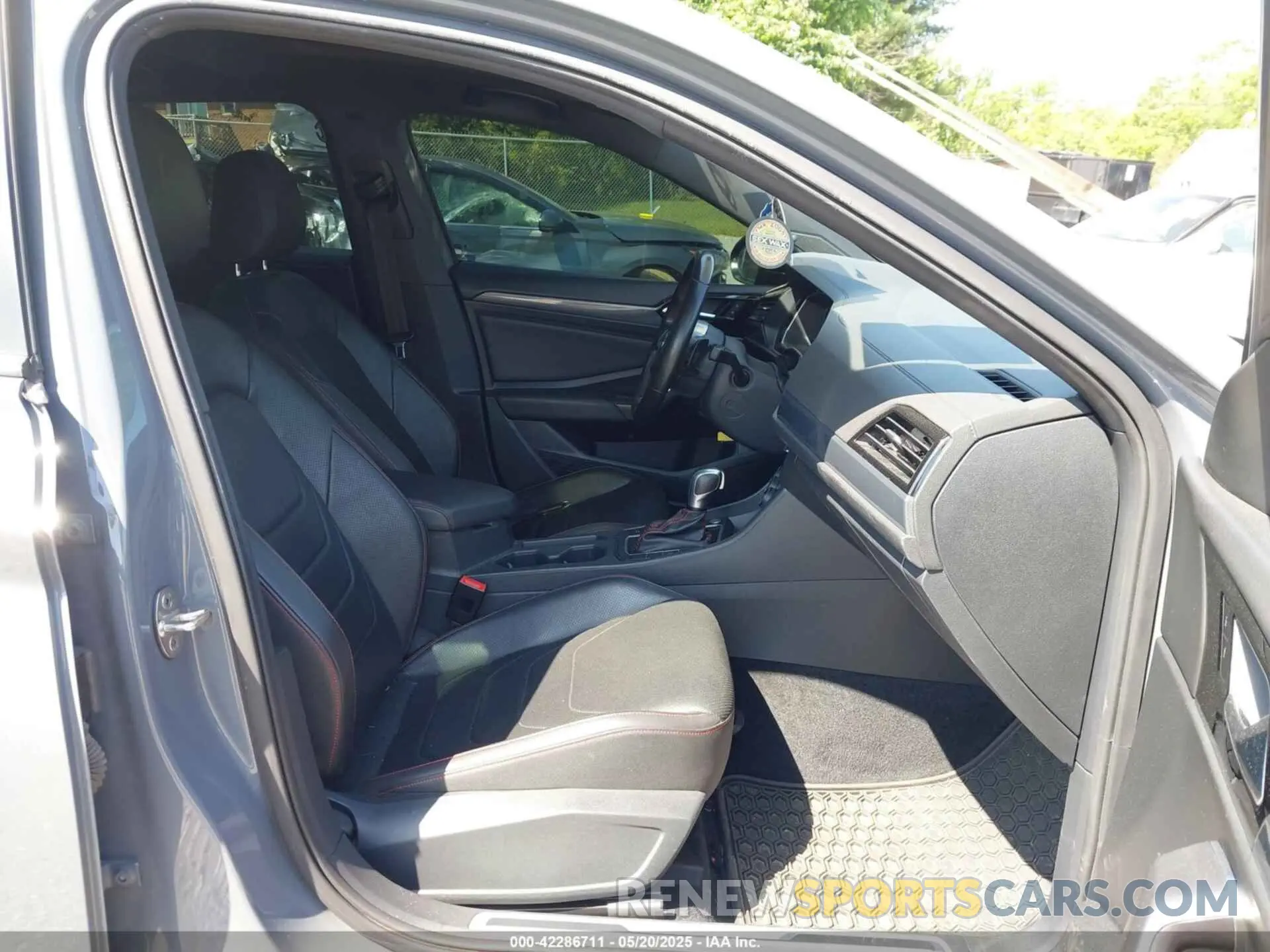 5 fotografías del automóvil dañado 3VW6T7BU9MM052902 VOLKSWAGEN JETTA GLI 2021