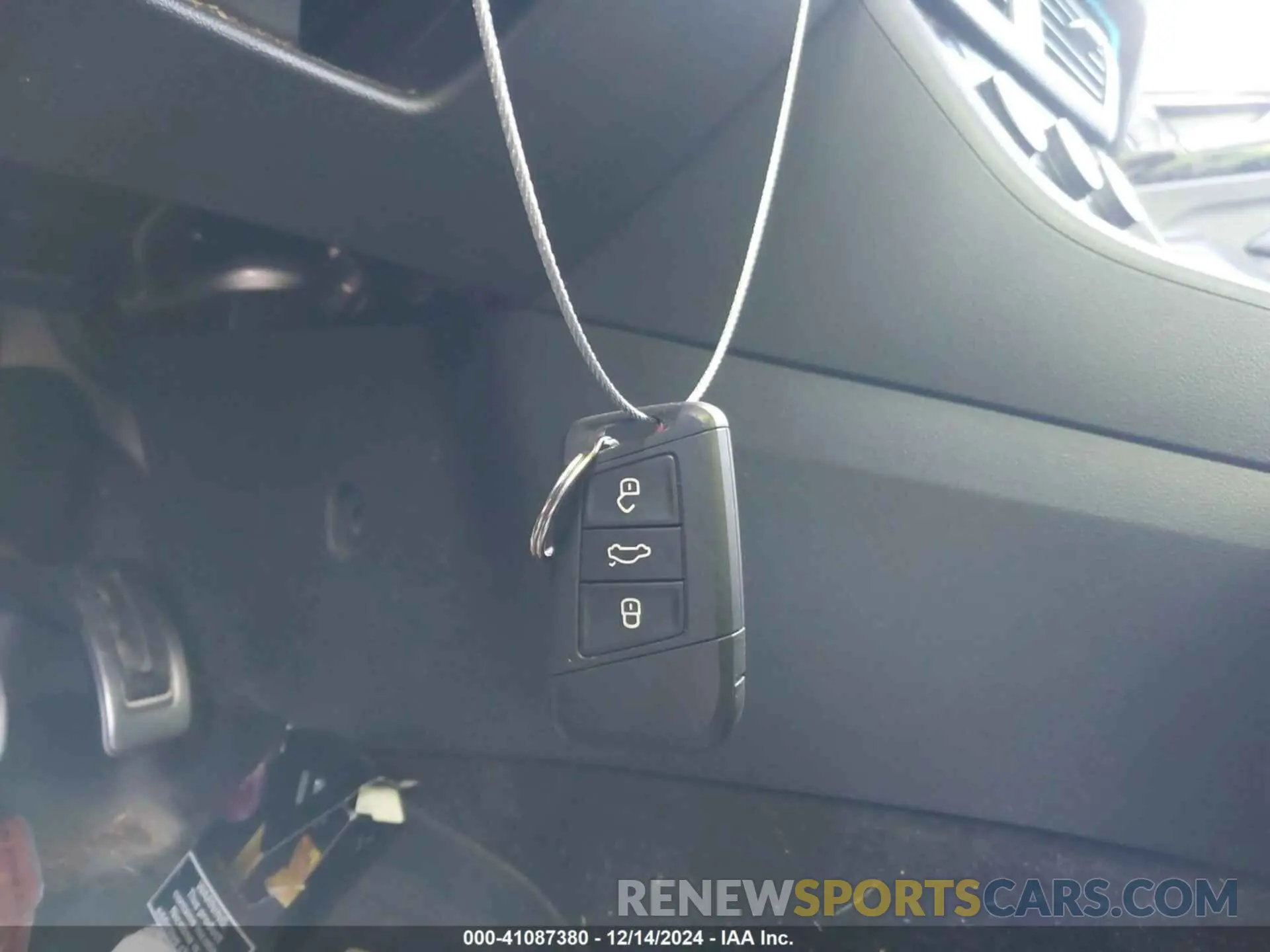 11 fotografías del automóvil dañado 3VW1T7BU5PM015795 VOLKSWAGEN JETTA GLI 2023